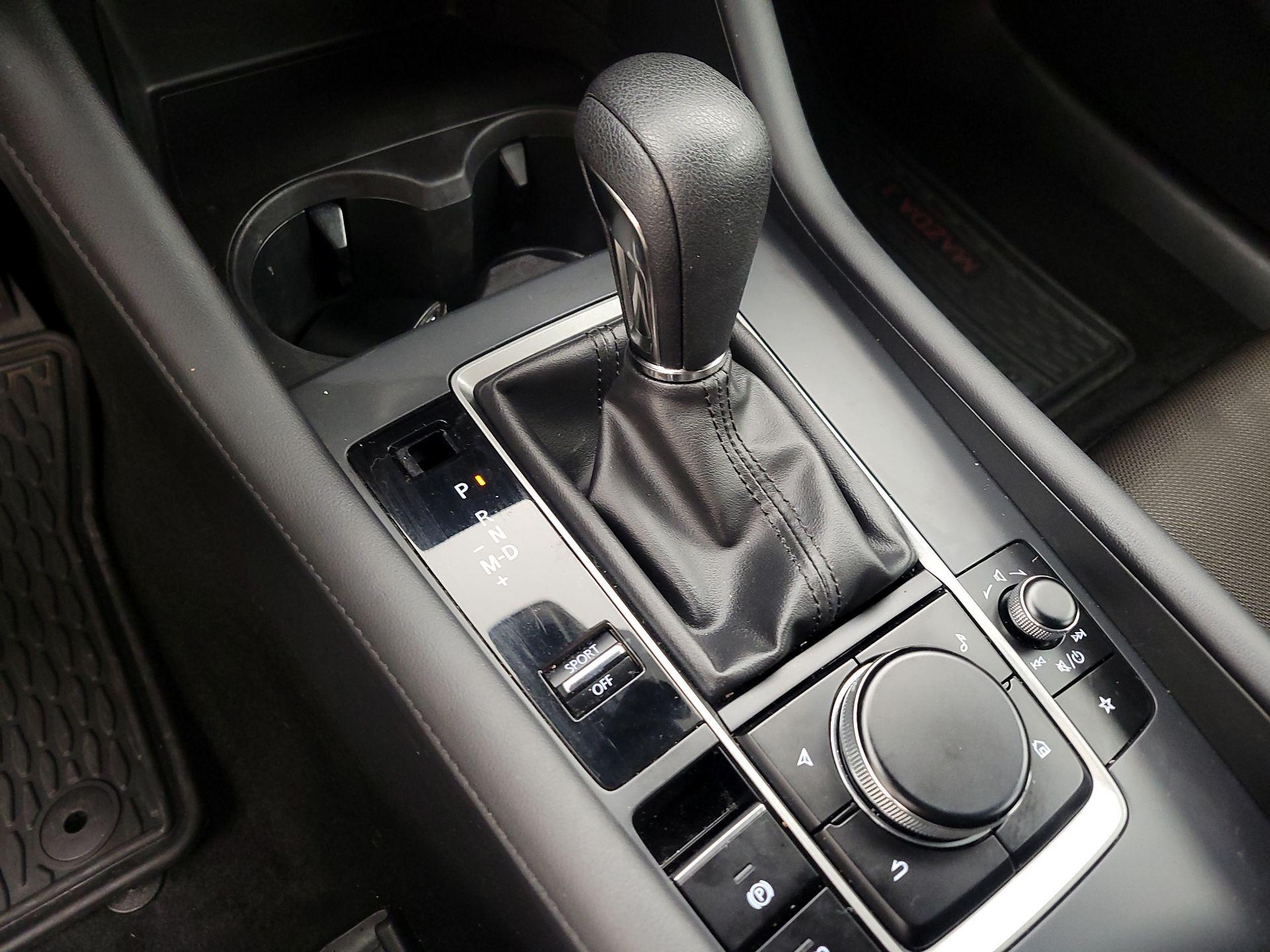 Thumbnail: 2022 Mazda Mazda3 - 17