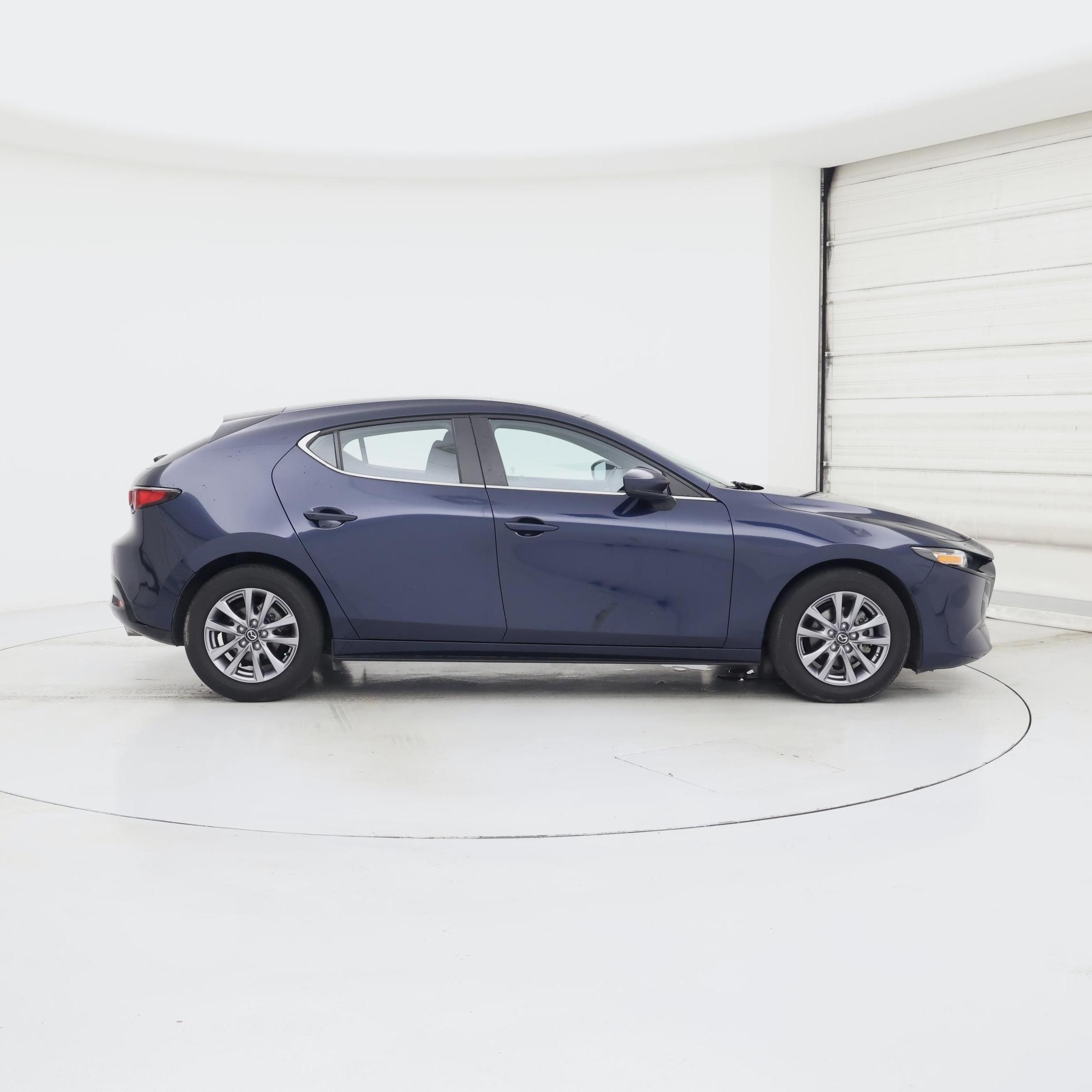 Thumbnail: 2022 Mazda Mazda3 - 7