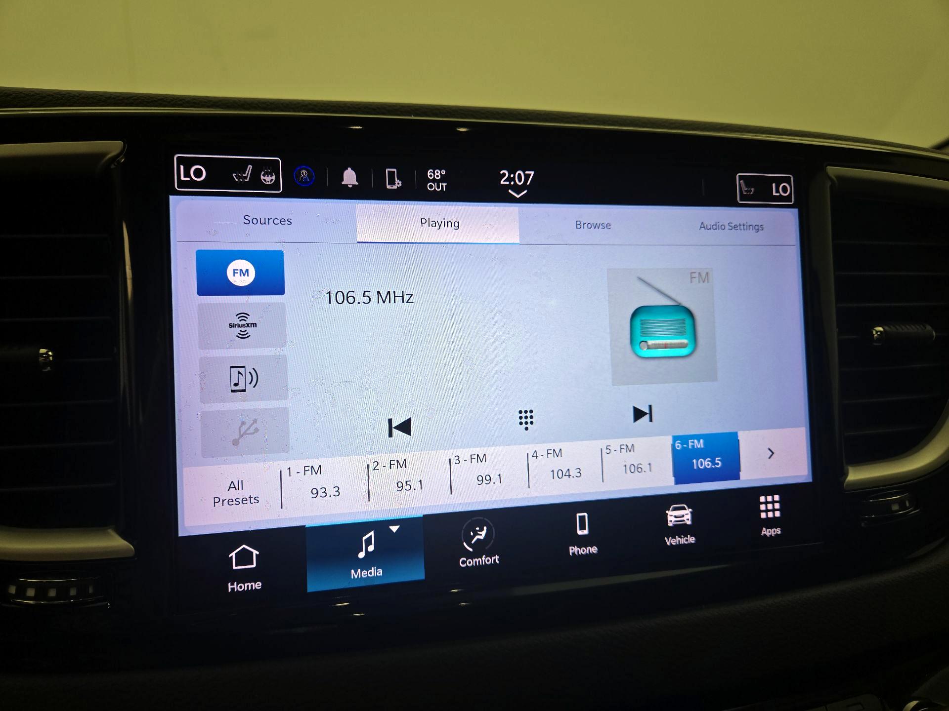 Thumbnail: 2023 Chrysler Pacifica - 15