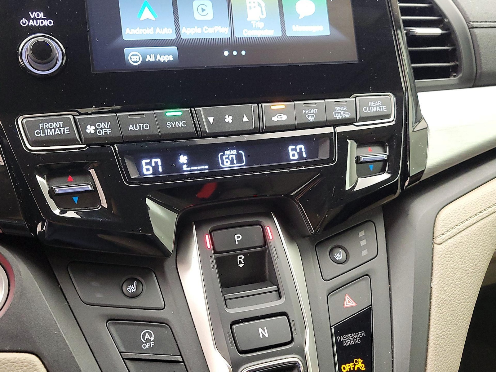 2024 Honda Odyssey EX-L - Photo 17