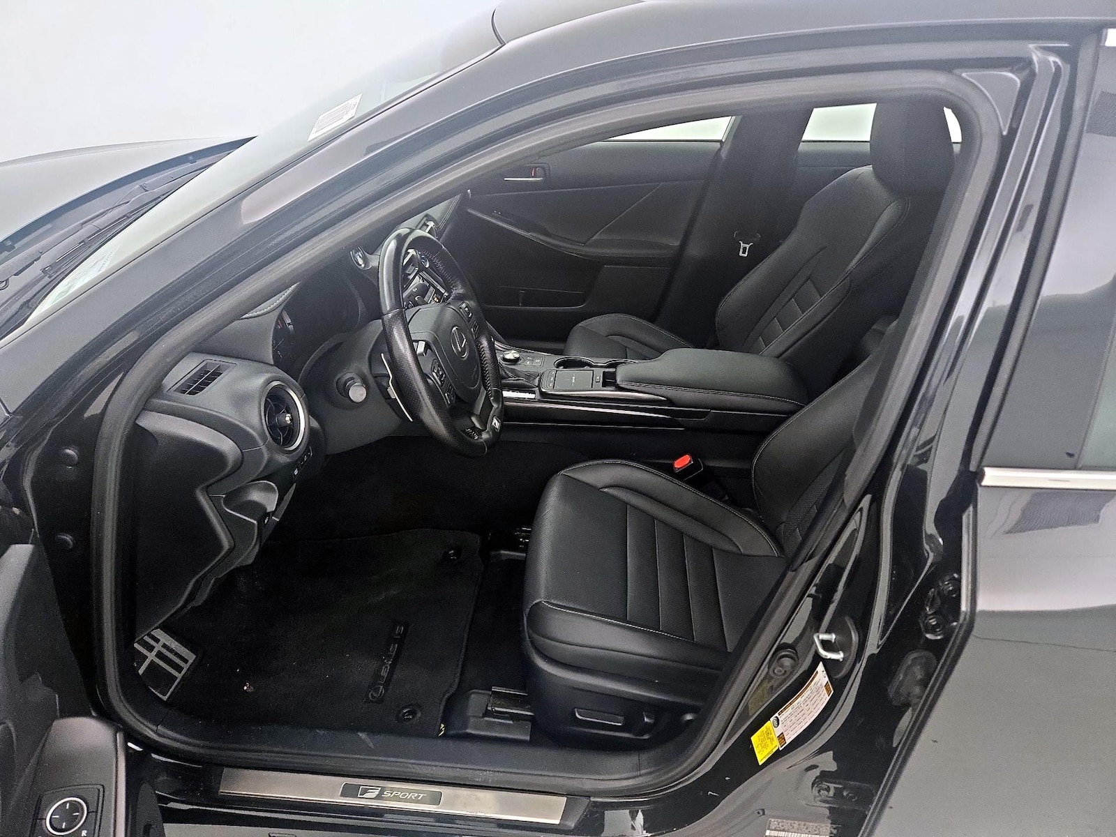 2021 Lexus IS 350 F SPORT - Photo 12