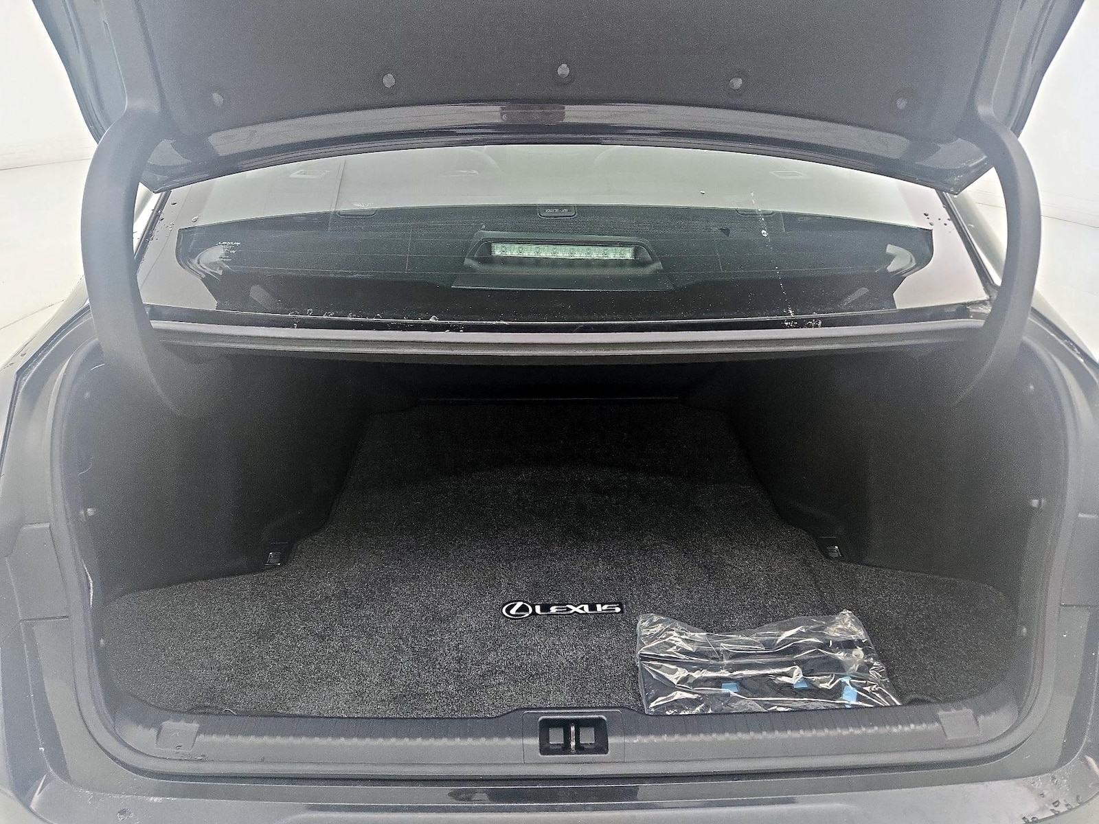 2021 Lexus IS 350 F SPORT - Photo 22