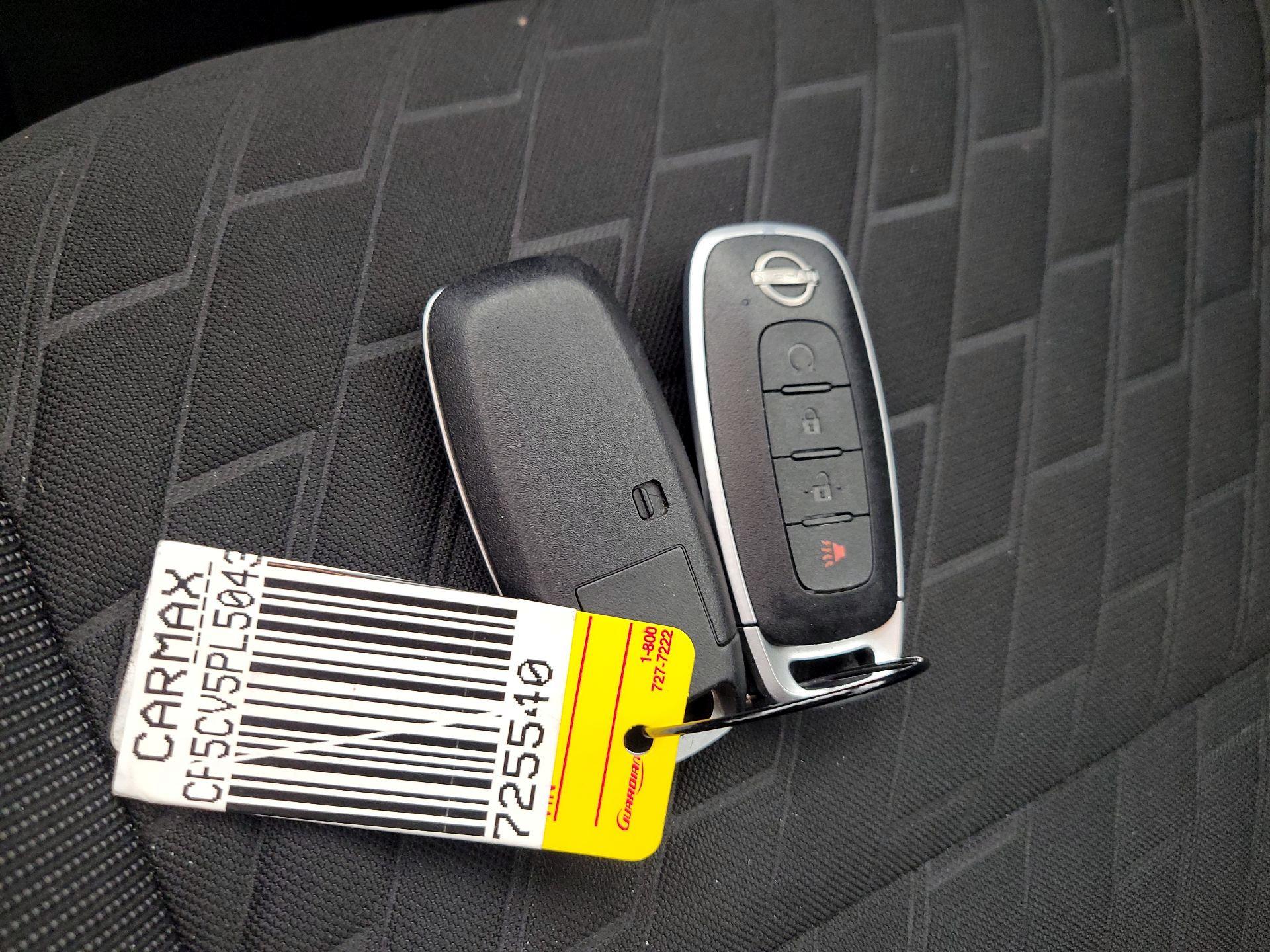 Thumbnail: 2023 Nissan Kicks - 18