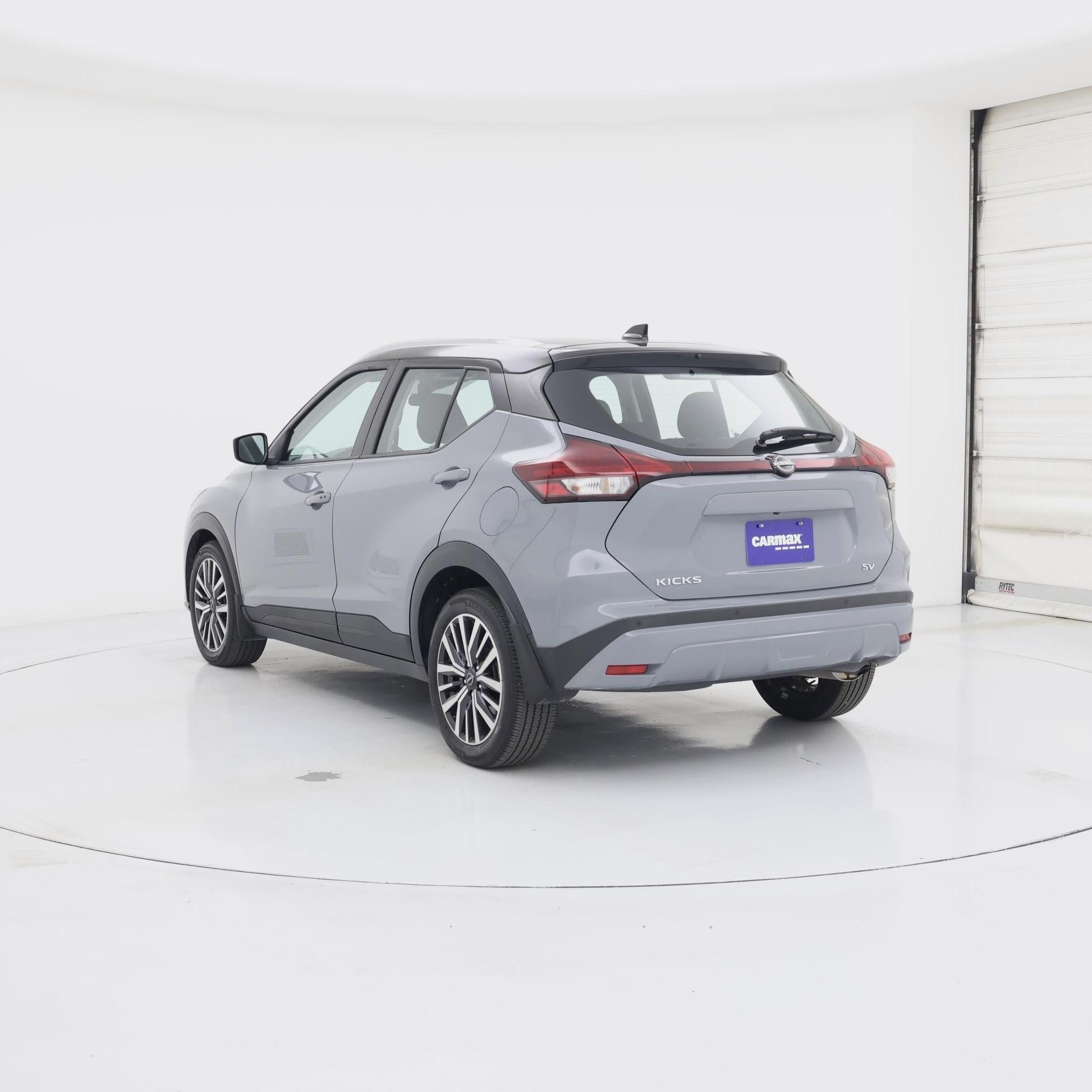 Thumbnail: 2023 Nissan Kicks - 2