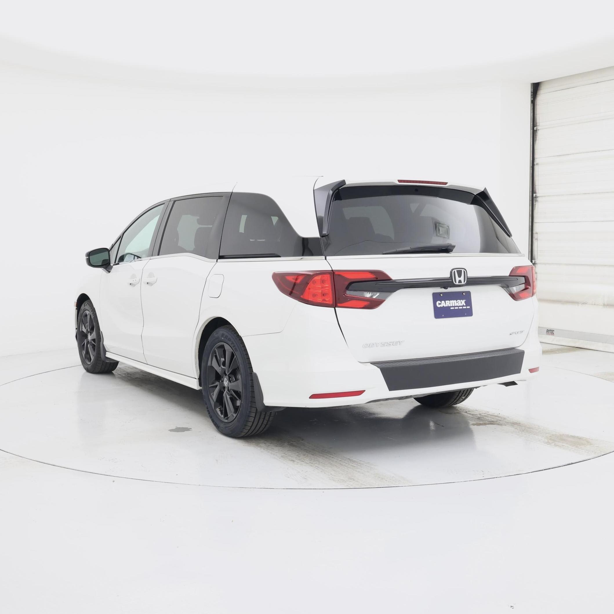 Thumbnail: 2023 Honda Odyssey - 2