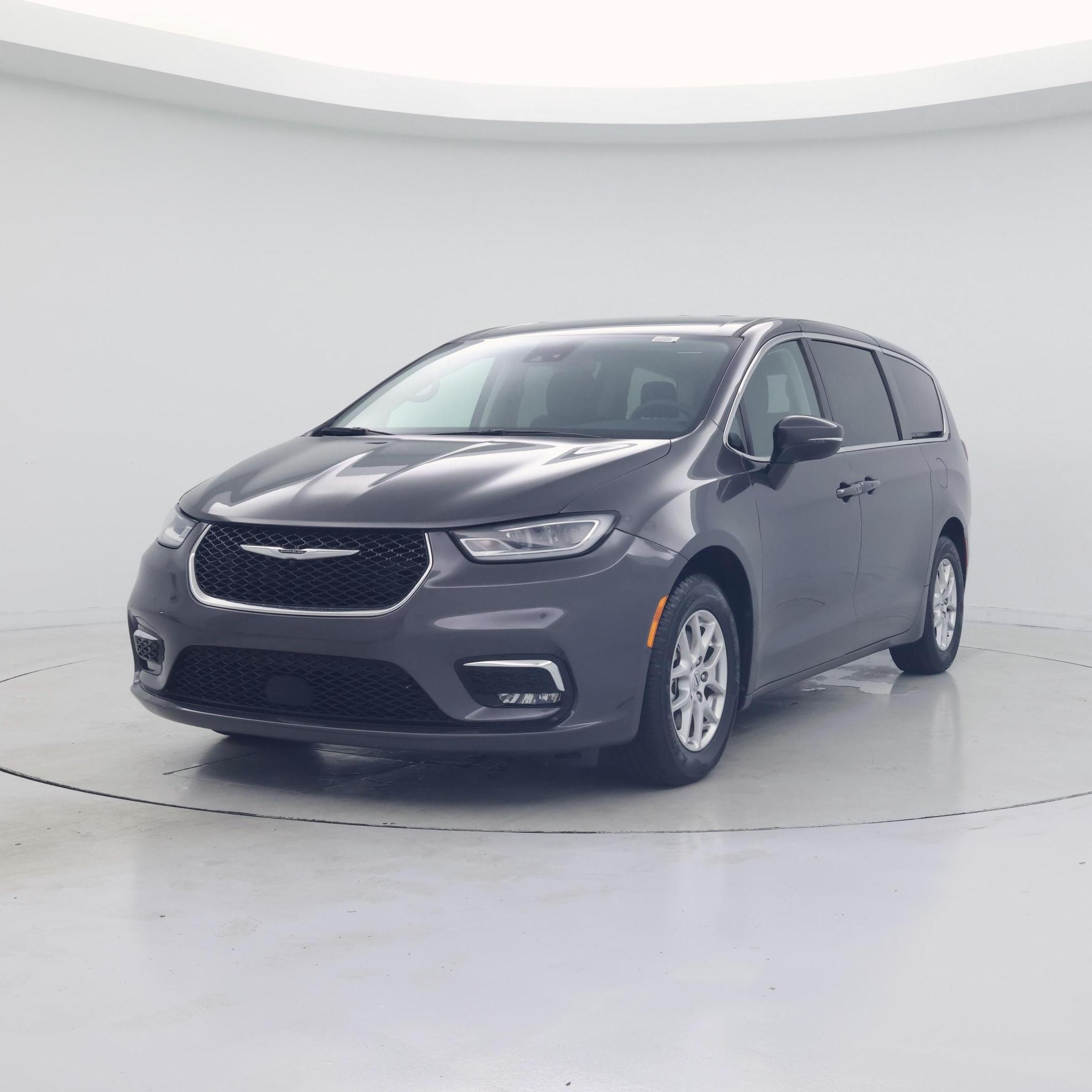 Thumbnail: 2023 Chrysler Pacifica - 4