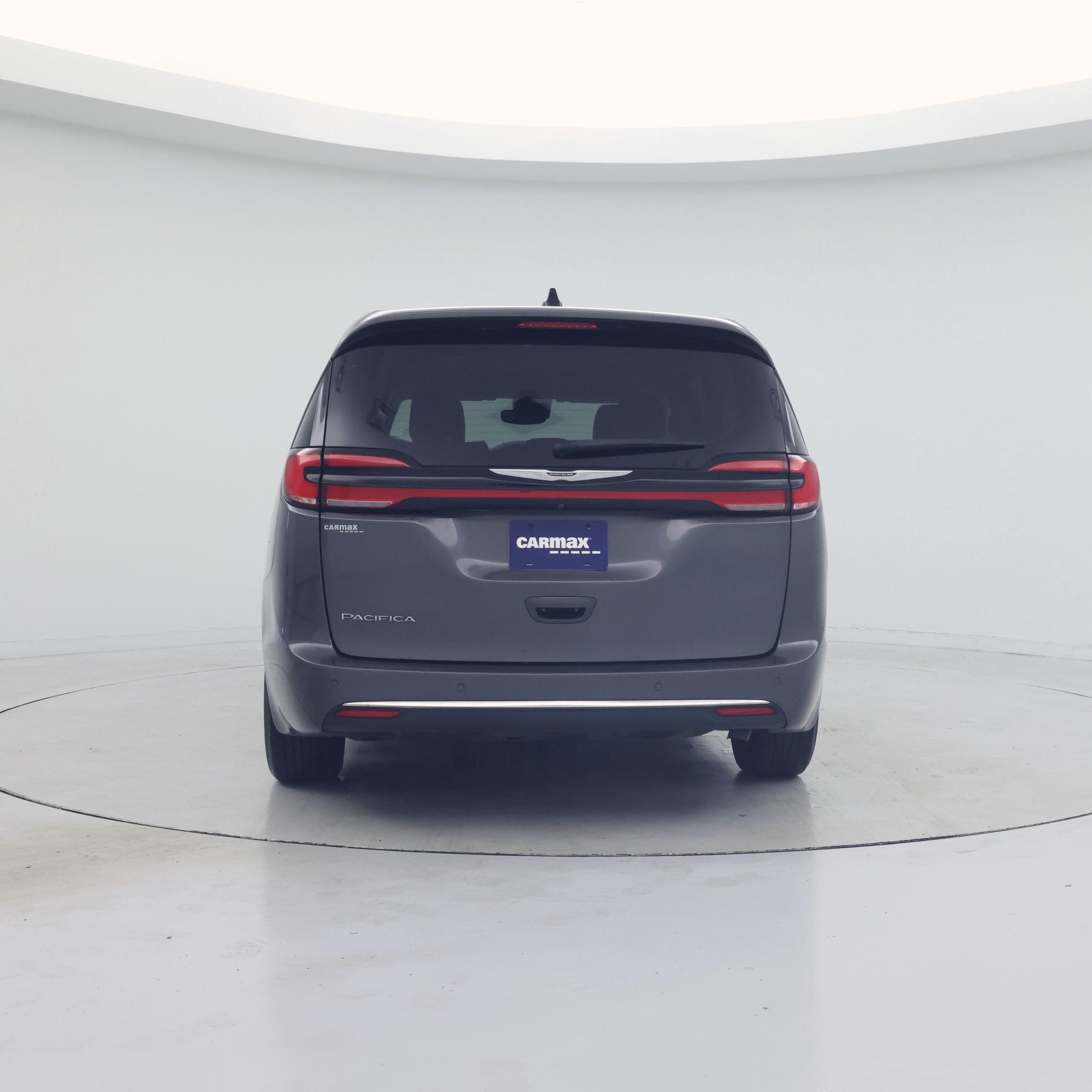 Thumbnail: 2023 Chrysler Pacifica - 6