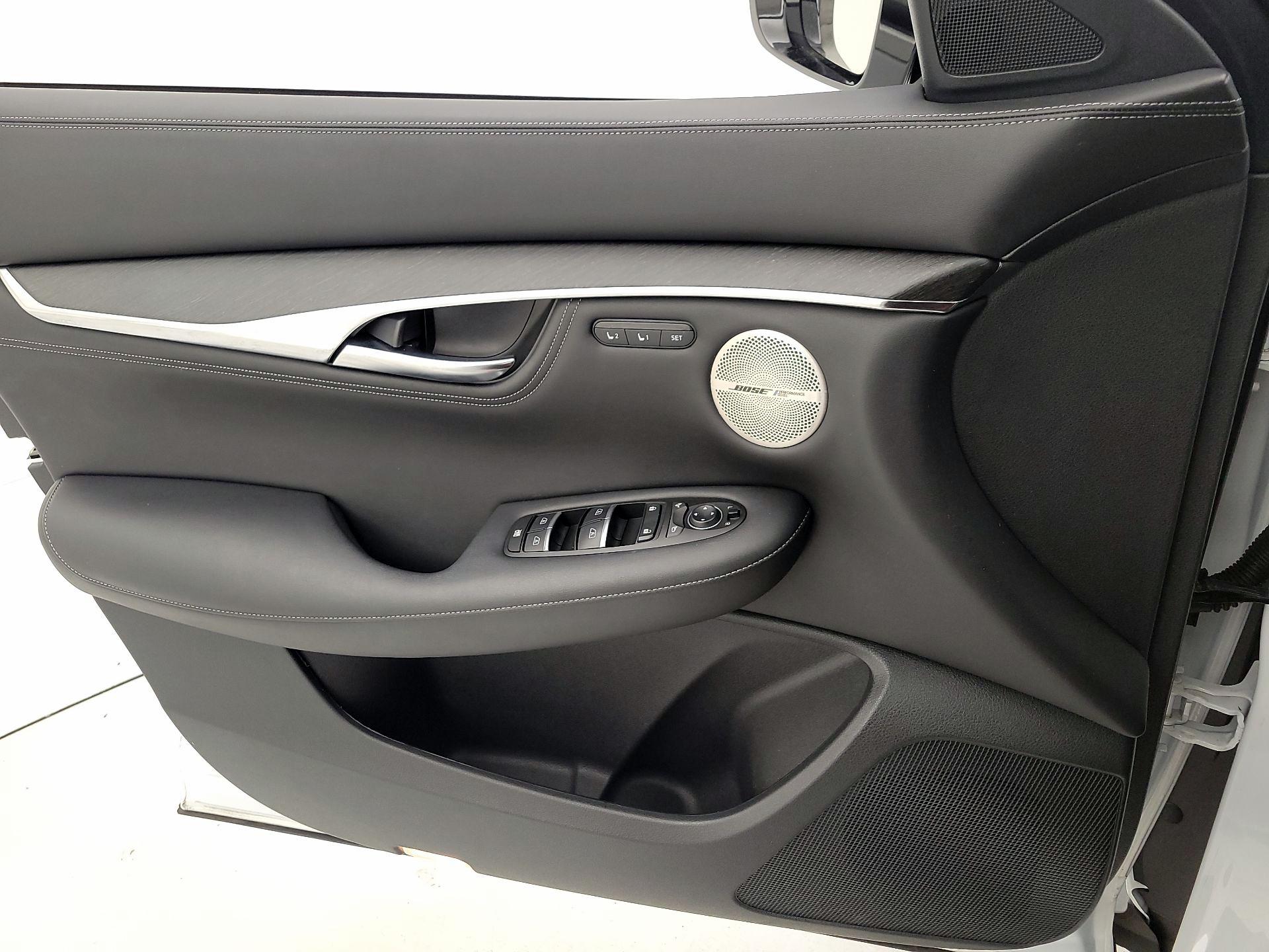 Thumbnail: 2023 INFINITI QX55 - 12