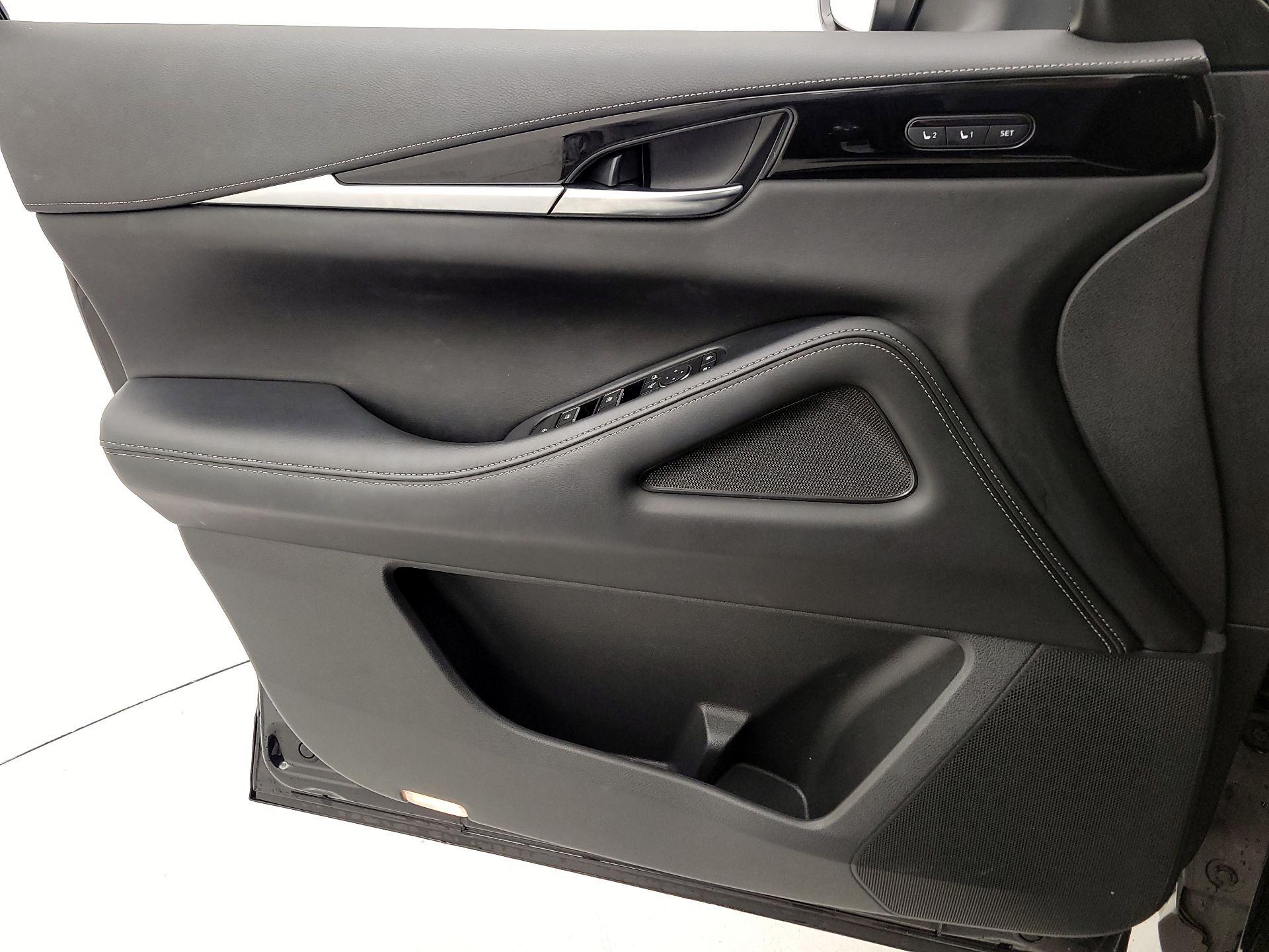 Thumbnail: 2023 INFINITI QX60 - 12