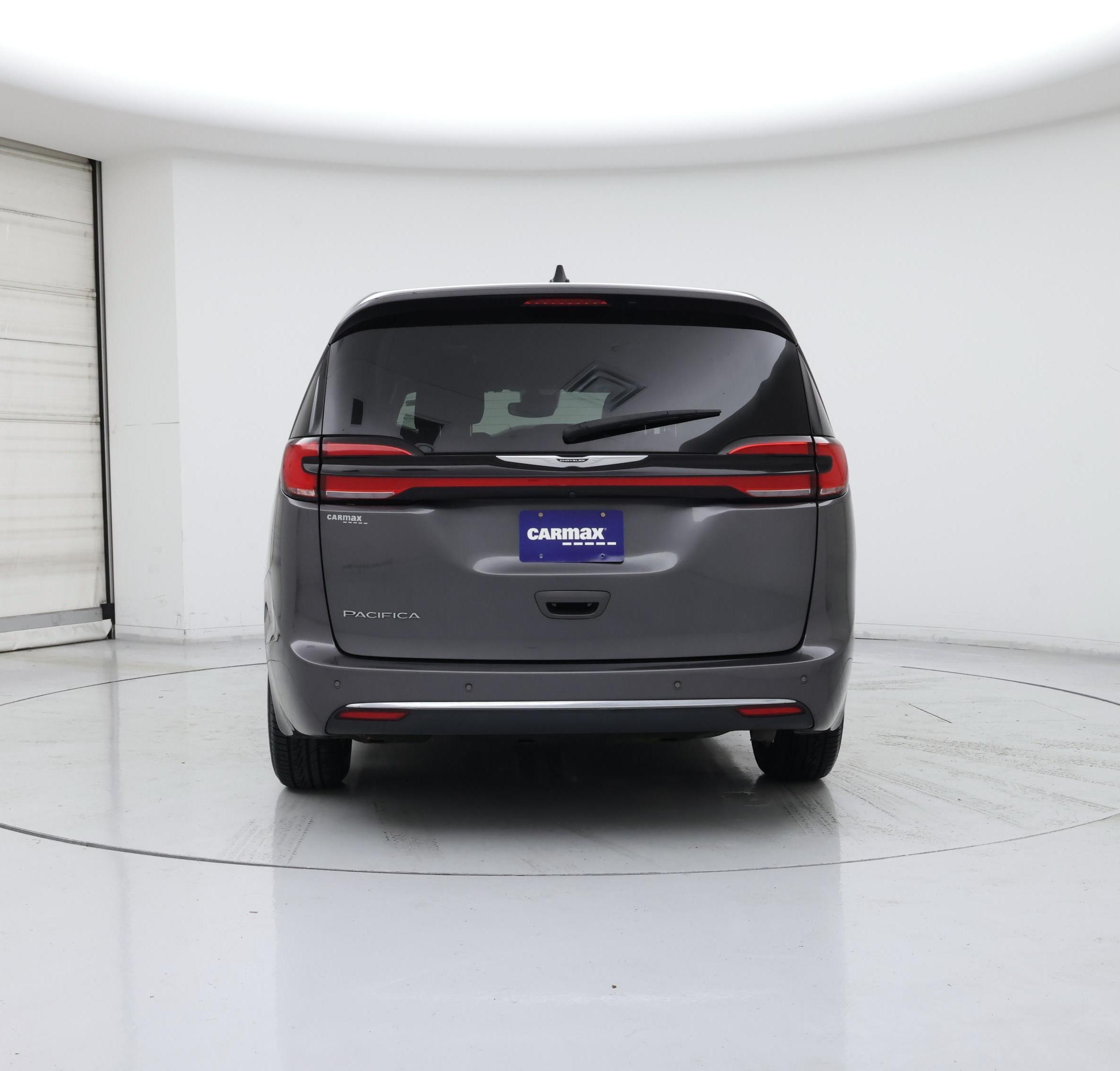 Thumbnail: 2023 Chrysler Pacifica - 6