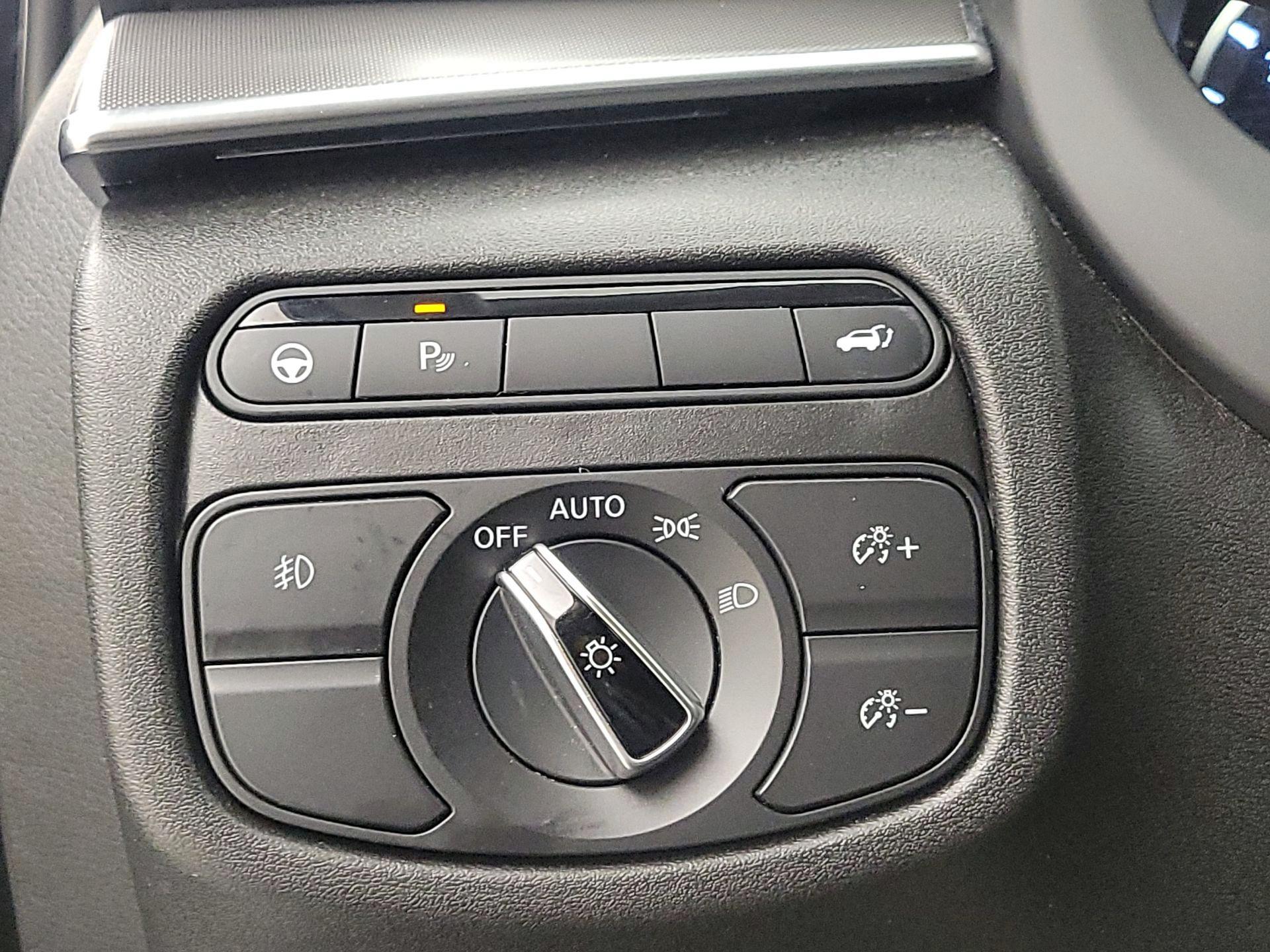 Thumbnail: 2022 INFINITI QX50 - 13