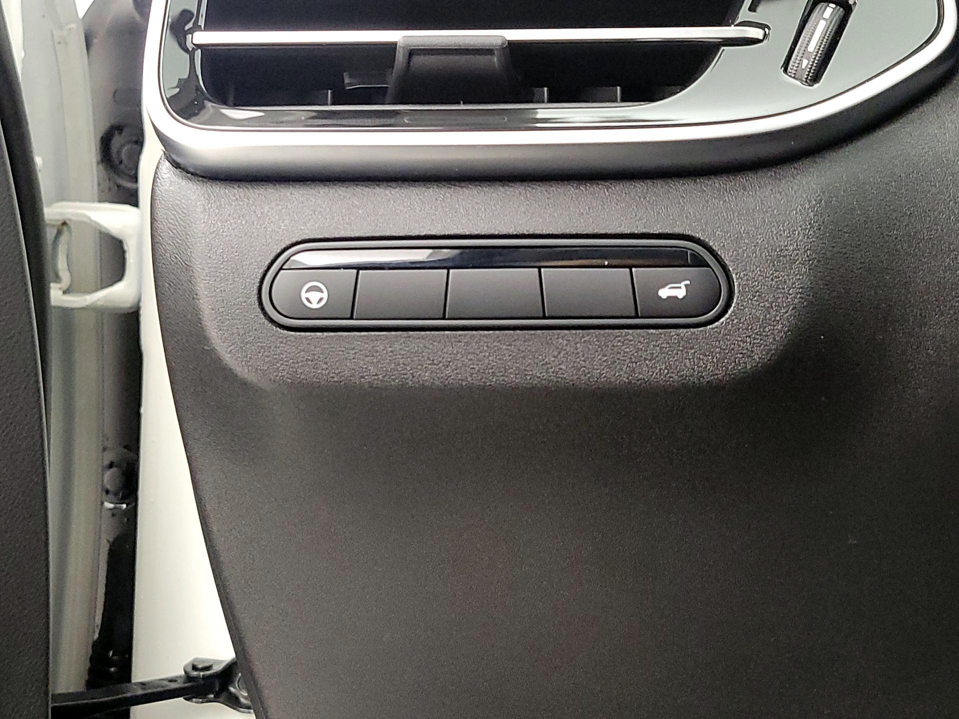 Thumbnail: 2023 INFINITI QX60 - 13