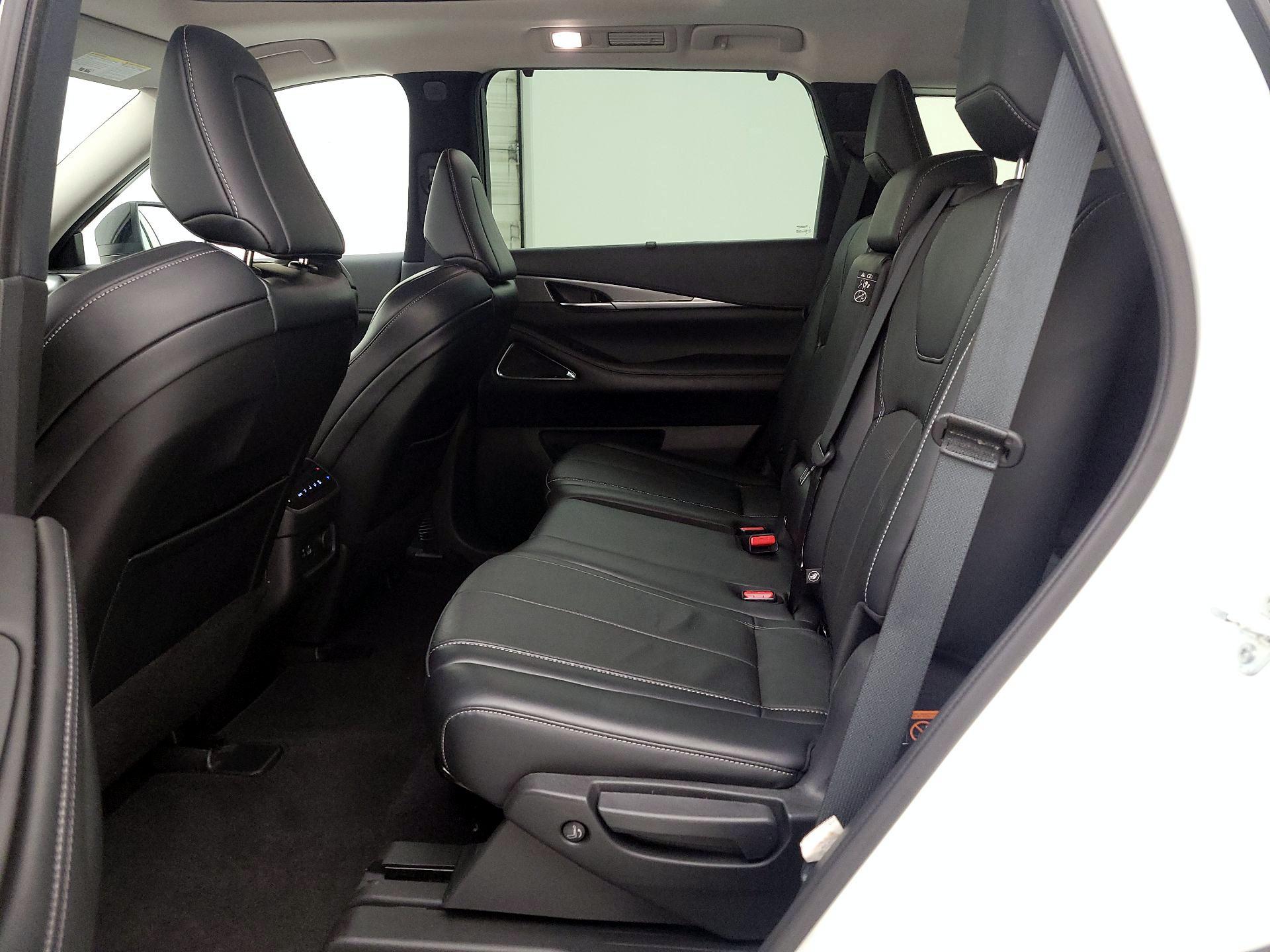 Thumbnail: 2023 INFINITI QX60 - 19