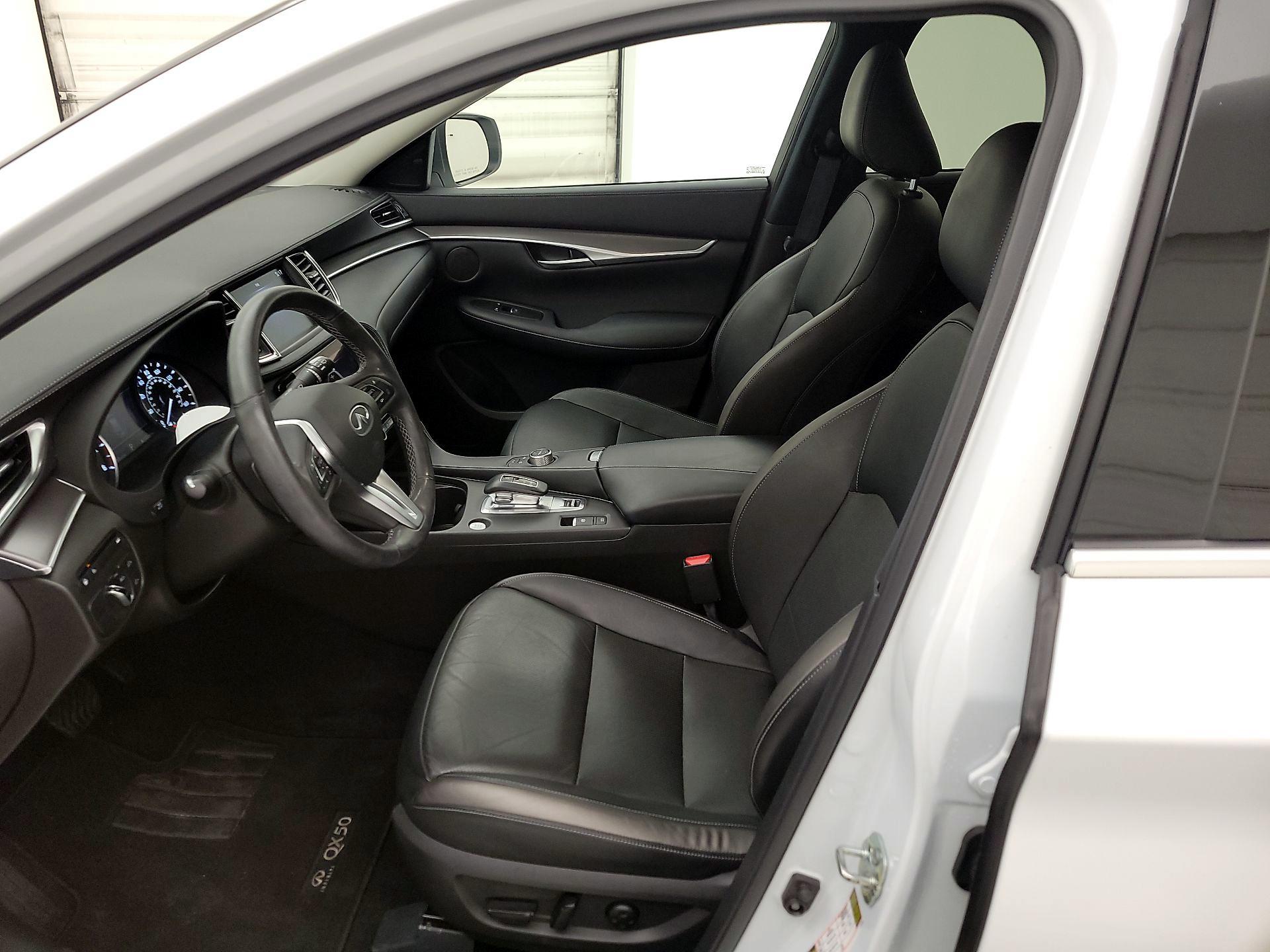 Thumbnail: 2023 INFINITI QX50 - 11