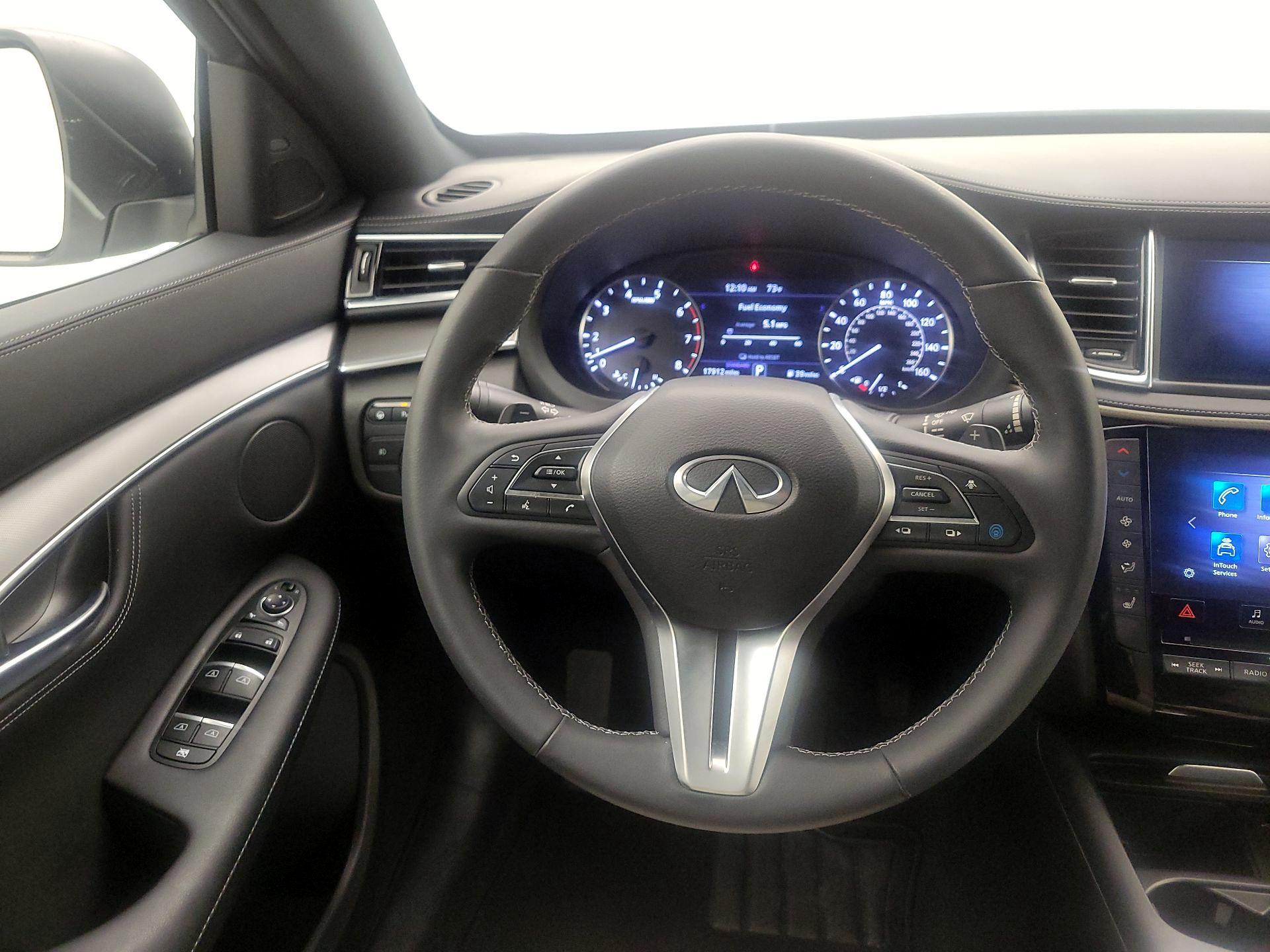 Thumbnail: 2023 INFINITI QX55 - 10