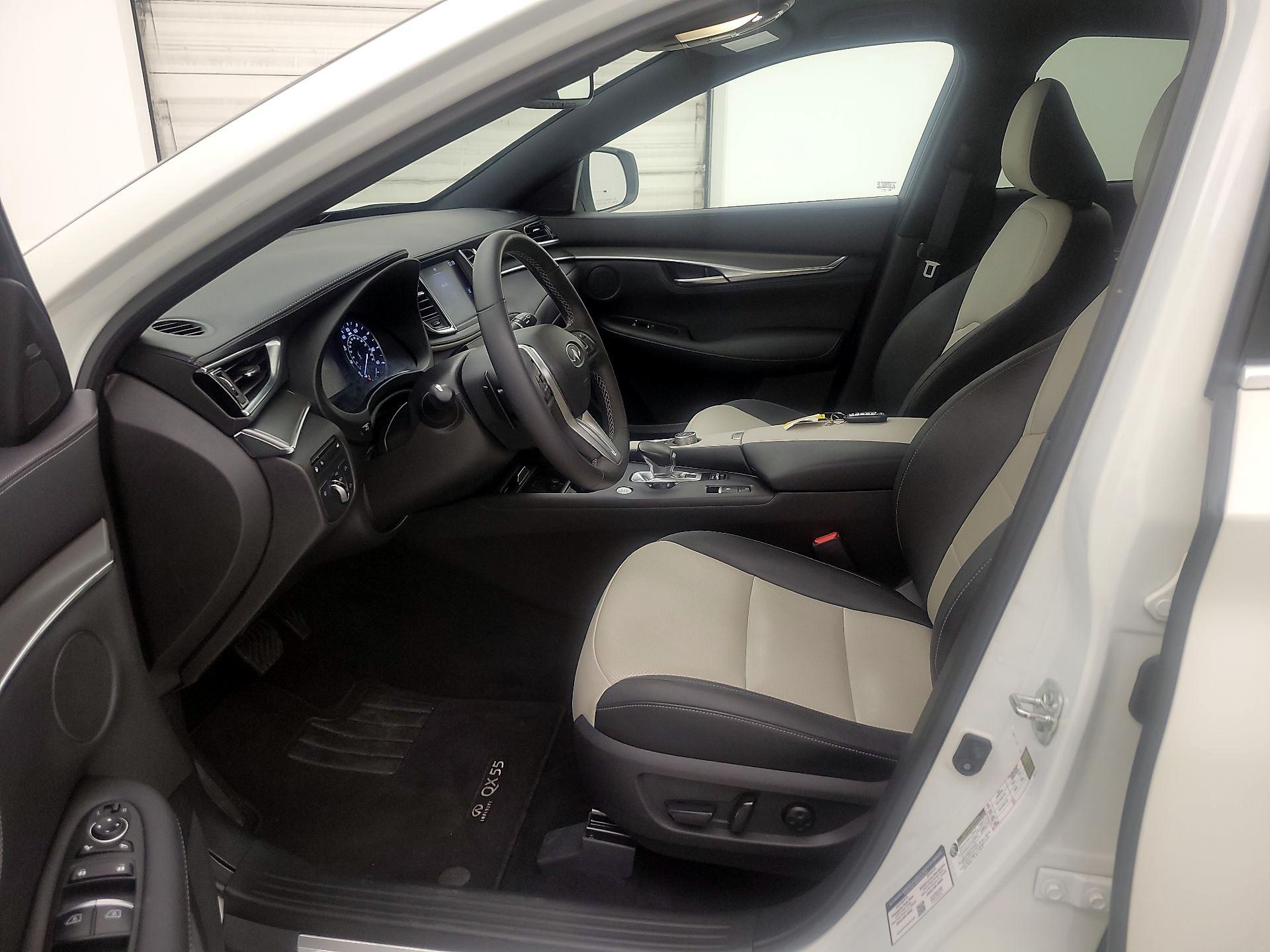 Thumbnail: 2023 INFINITI QX55 - 11