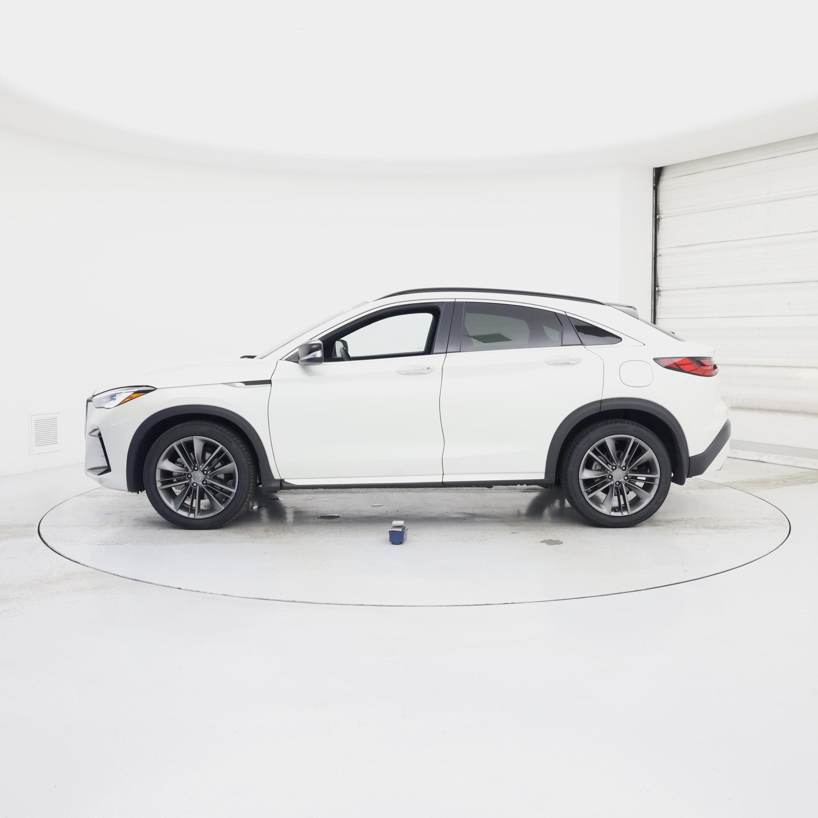 Thumbnail: 2023 INFINITI QX55 - 3