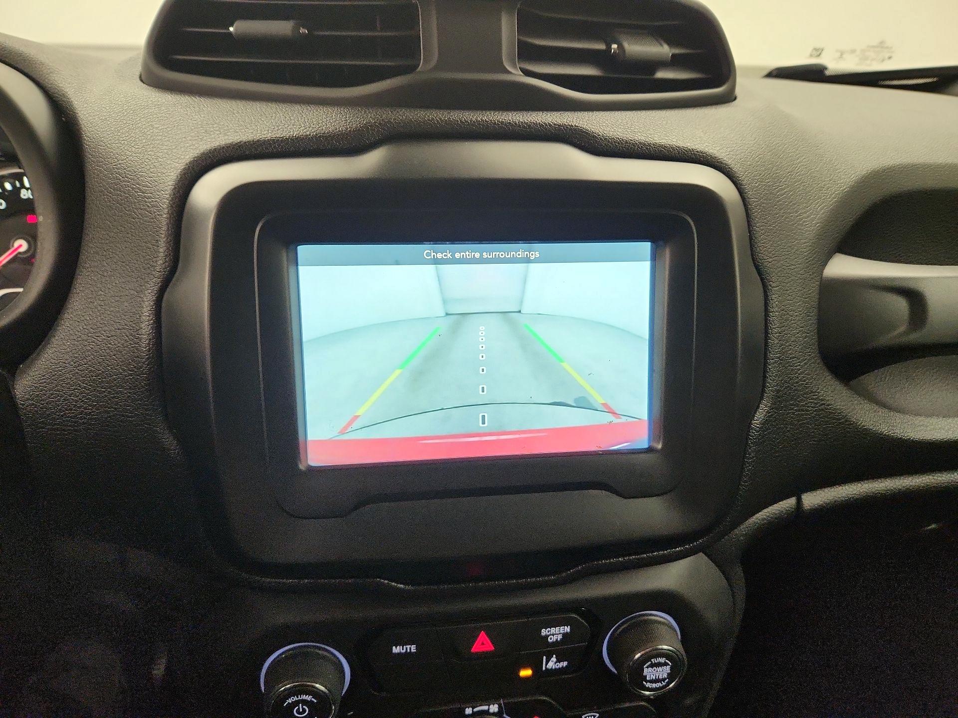 Thumbnail: 2021 Jeep Renegade - 14