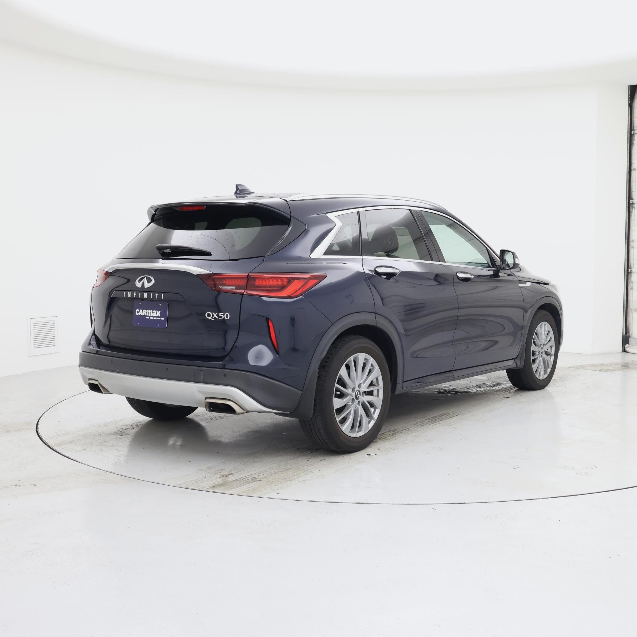Thumbnail: 2023 INFINITI QX50 - 8