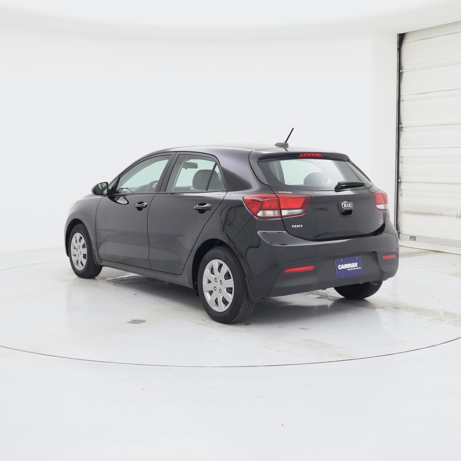 Thumbnail: 2021 Kia Rio5 - 2