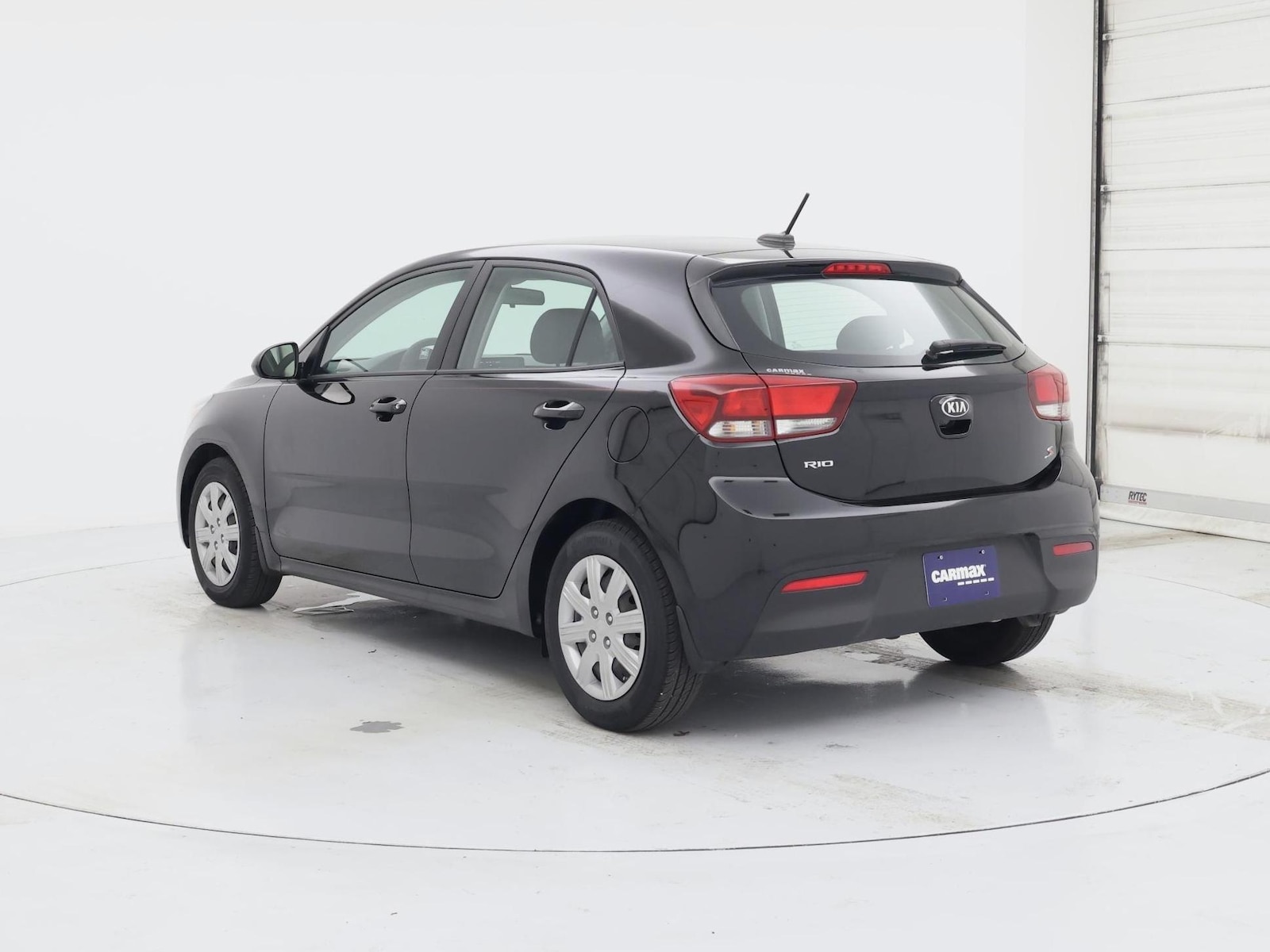 2021 Kia Rio 5-Door S - Photo 3