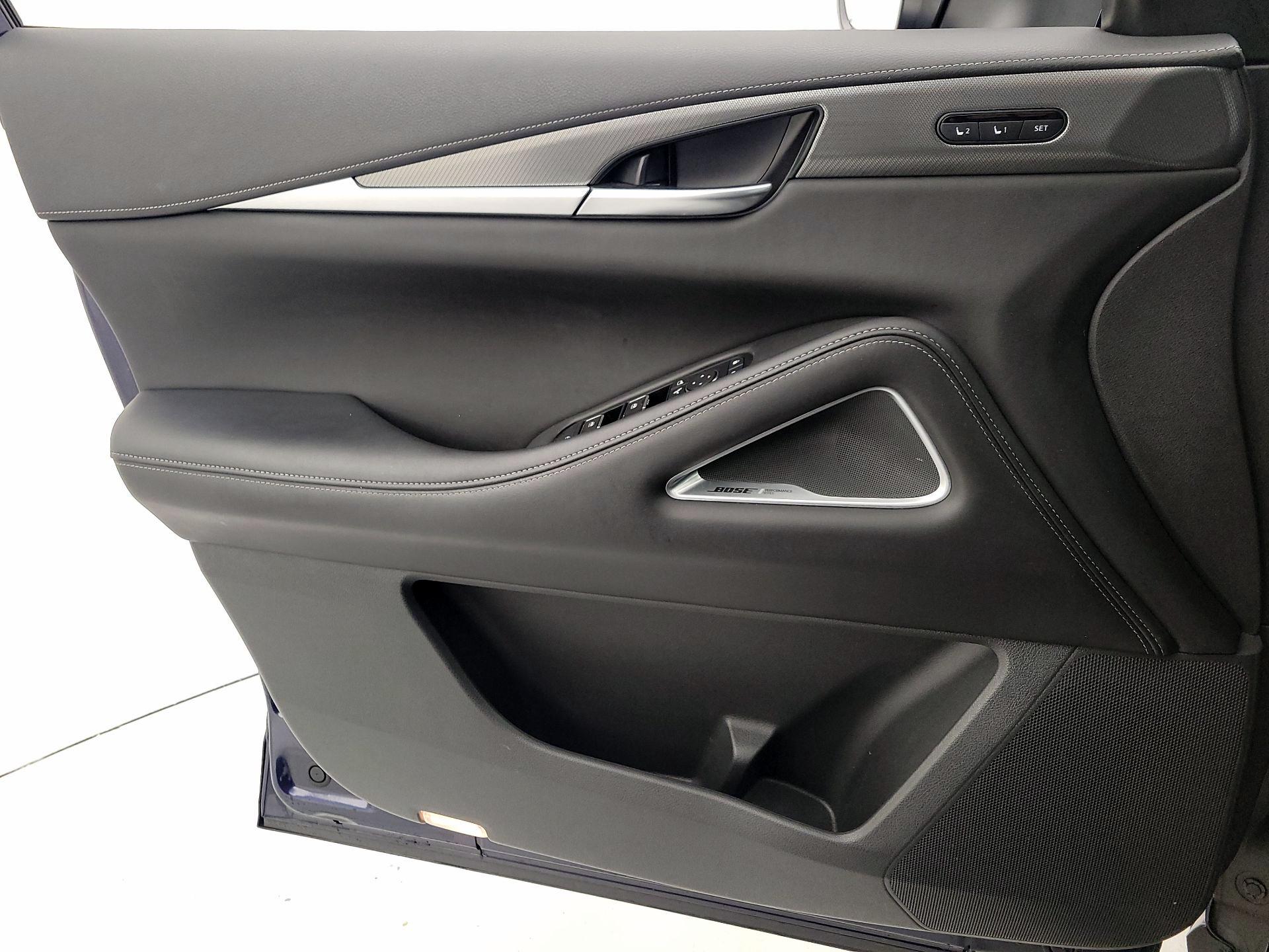 Thumbnail: 2023 INFINITI QX60 - 12