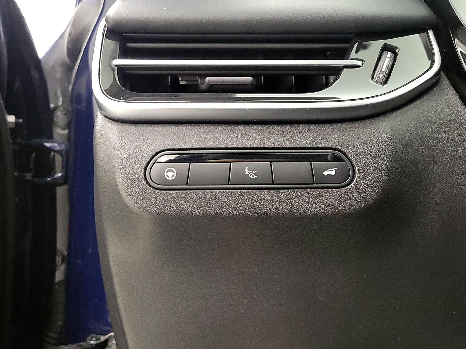 Thumbnail: 2023 INFINITI QX60 - 13