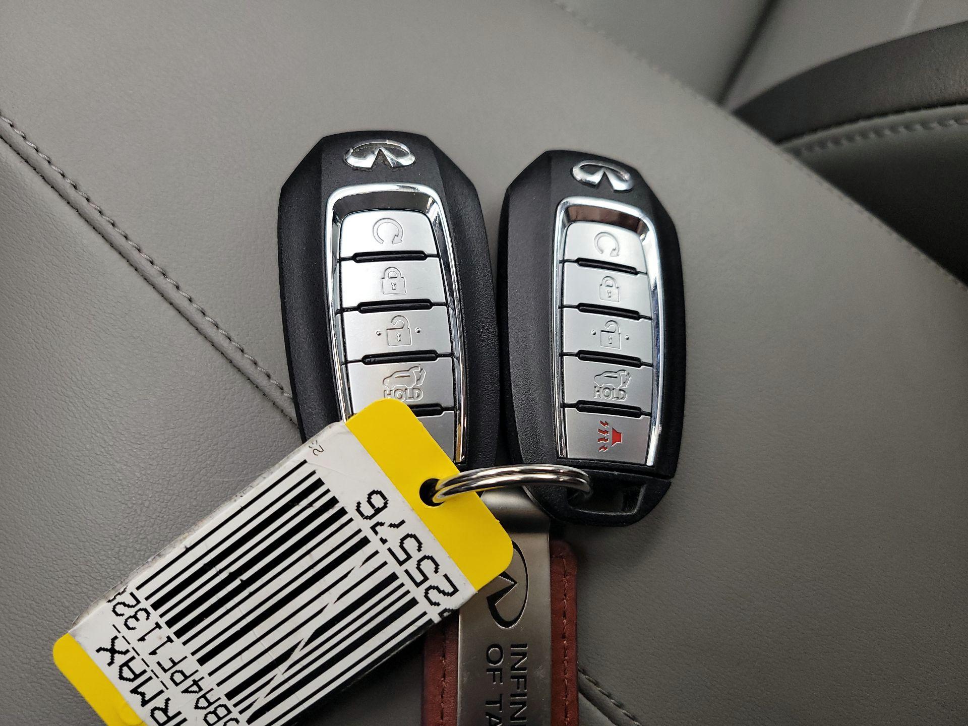 Thumbnail: 2023 INFINITI QX50 - 18