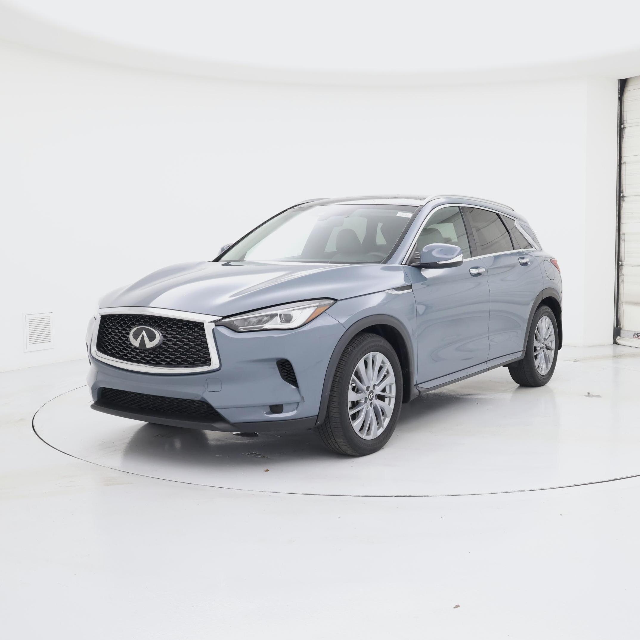Thumbnail: 2023 INFINITI QX50 - 4
