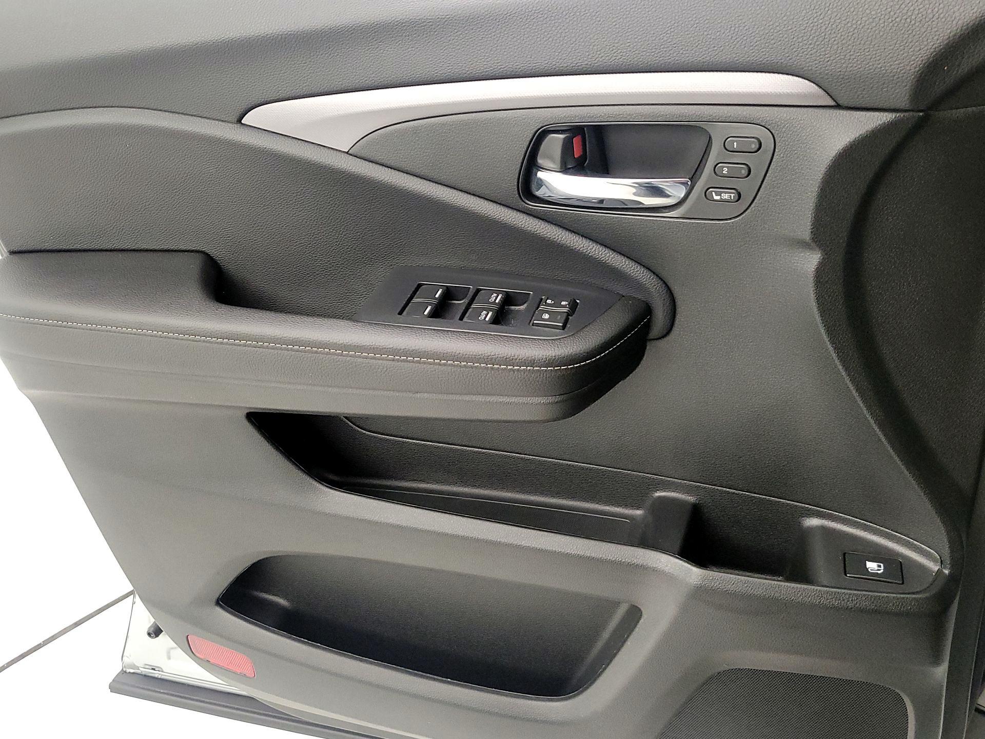 Thumbnail: 2025 Honda Ridgeline - 12