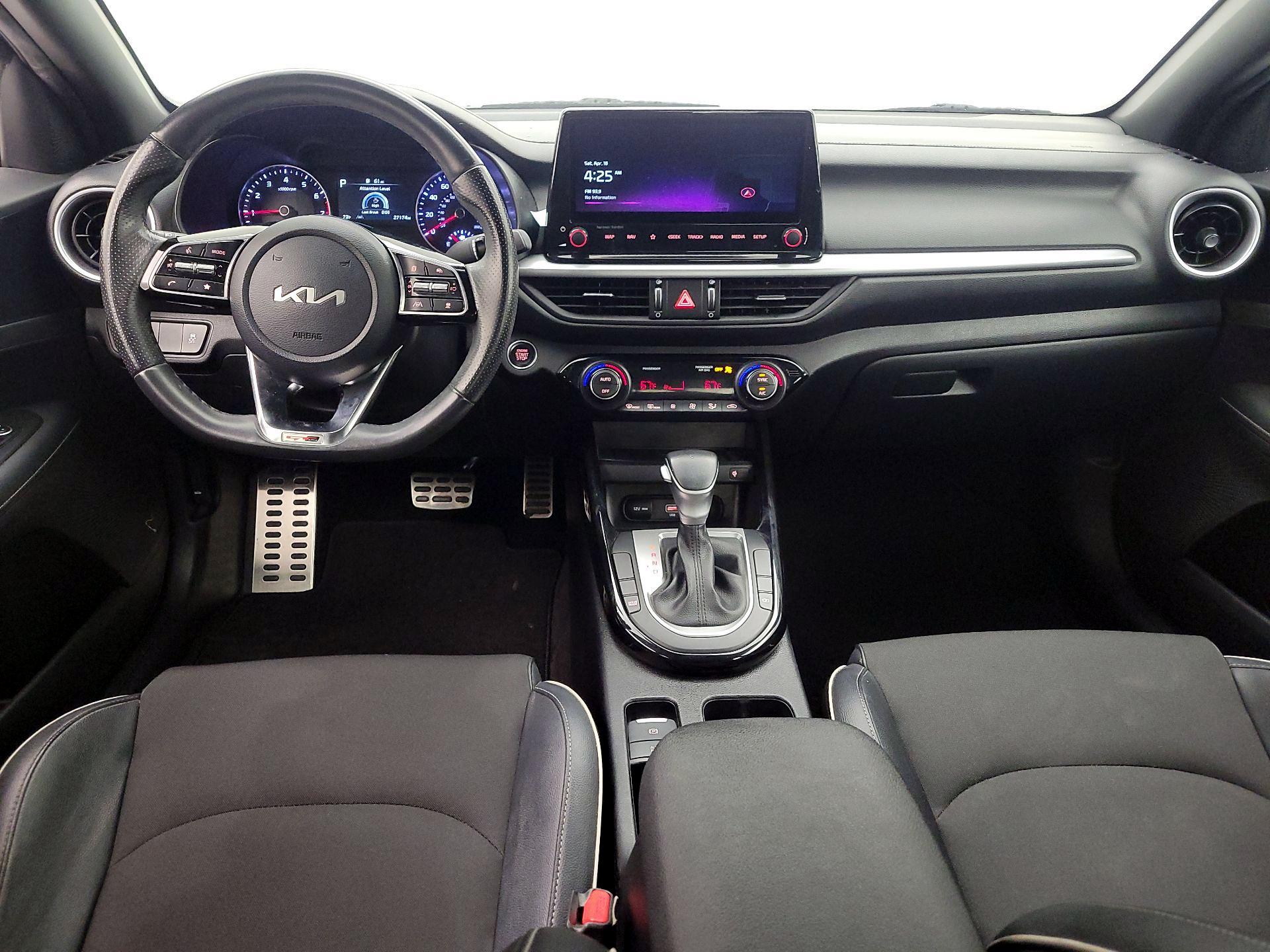 Thumbnail: 2024 Kia Forte - 9