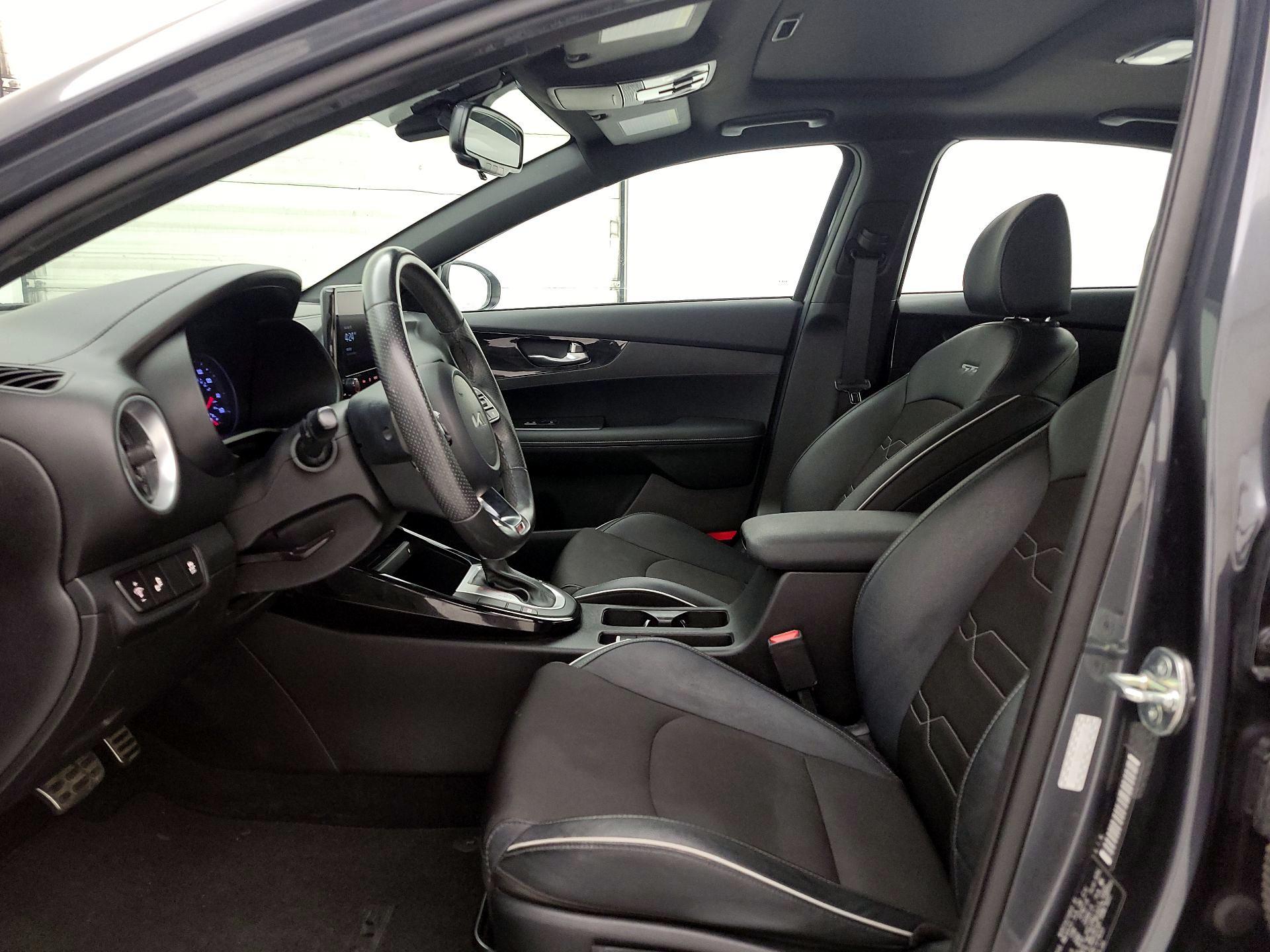 Thumbnail: 2024 Kia Forte - 11