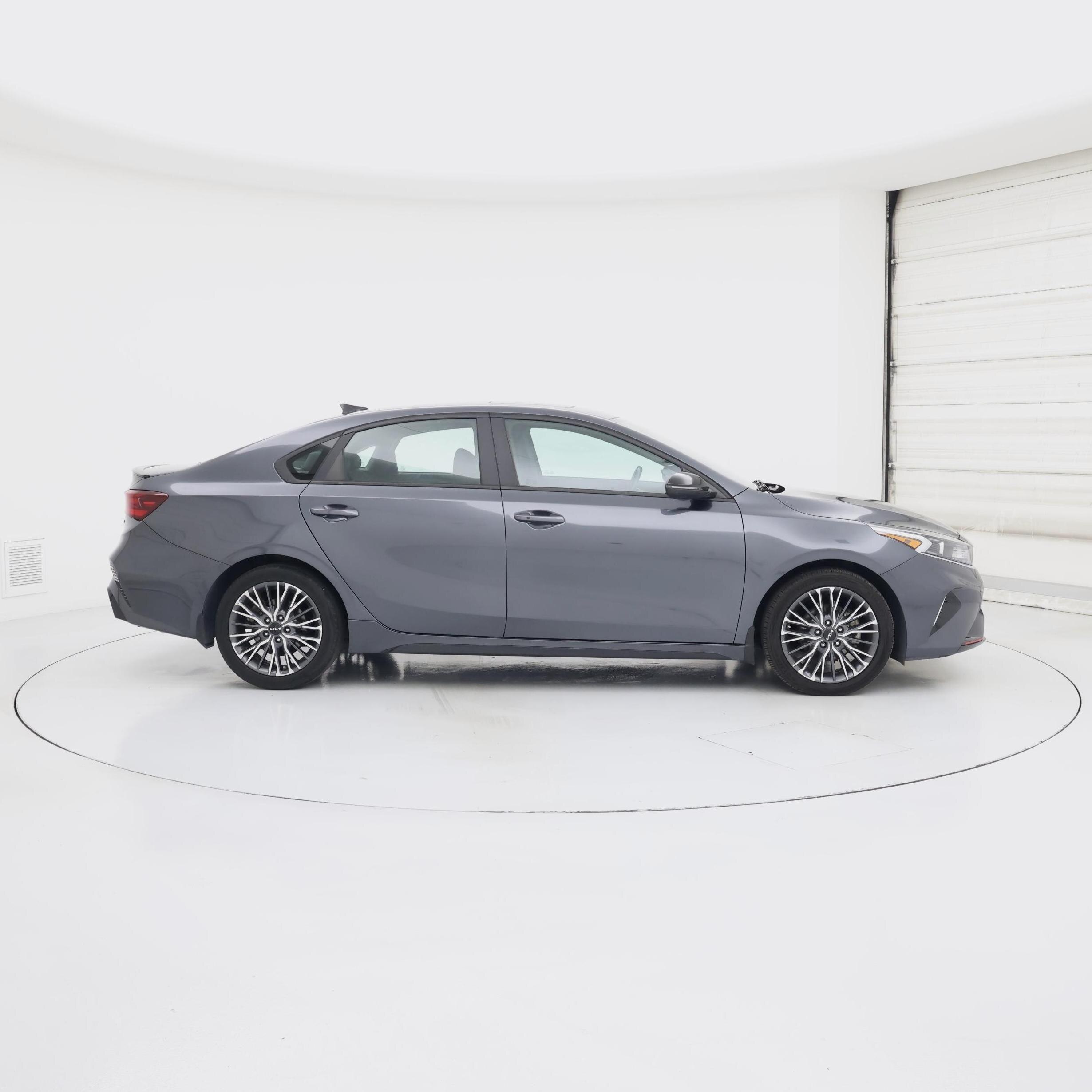 Thumbnail: 2024 Kia Forte - 7