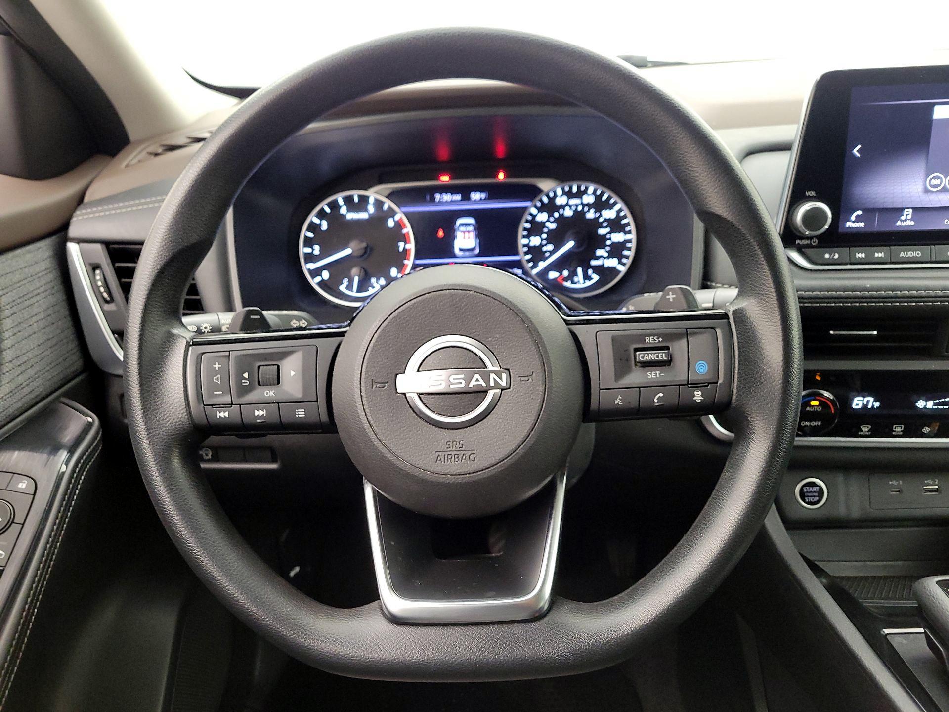 Thumbnail: 2023 Nissan Rogue - 10