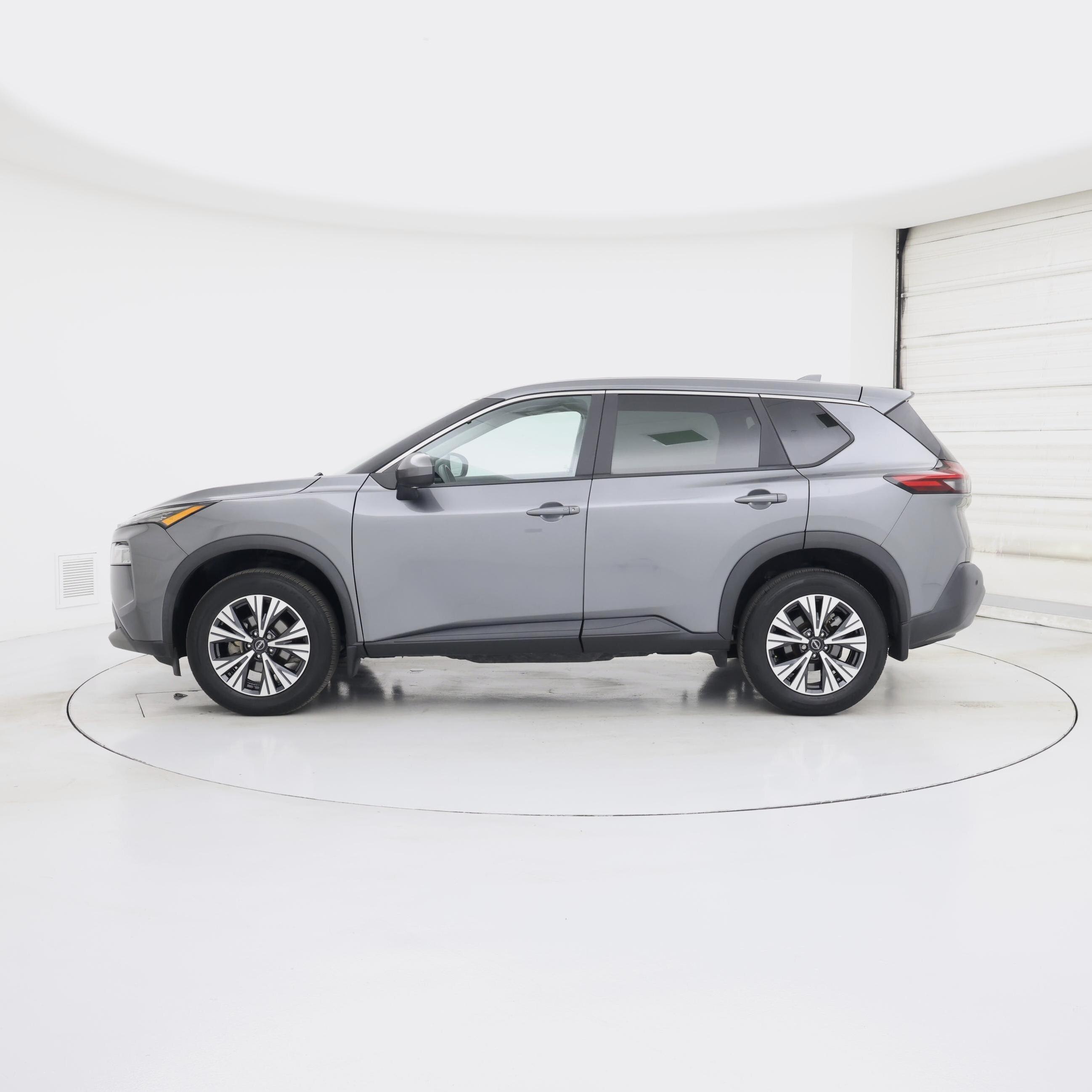 Thumbnail: 2023 Nissan Rogue - 3