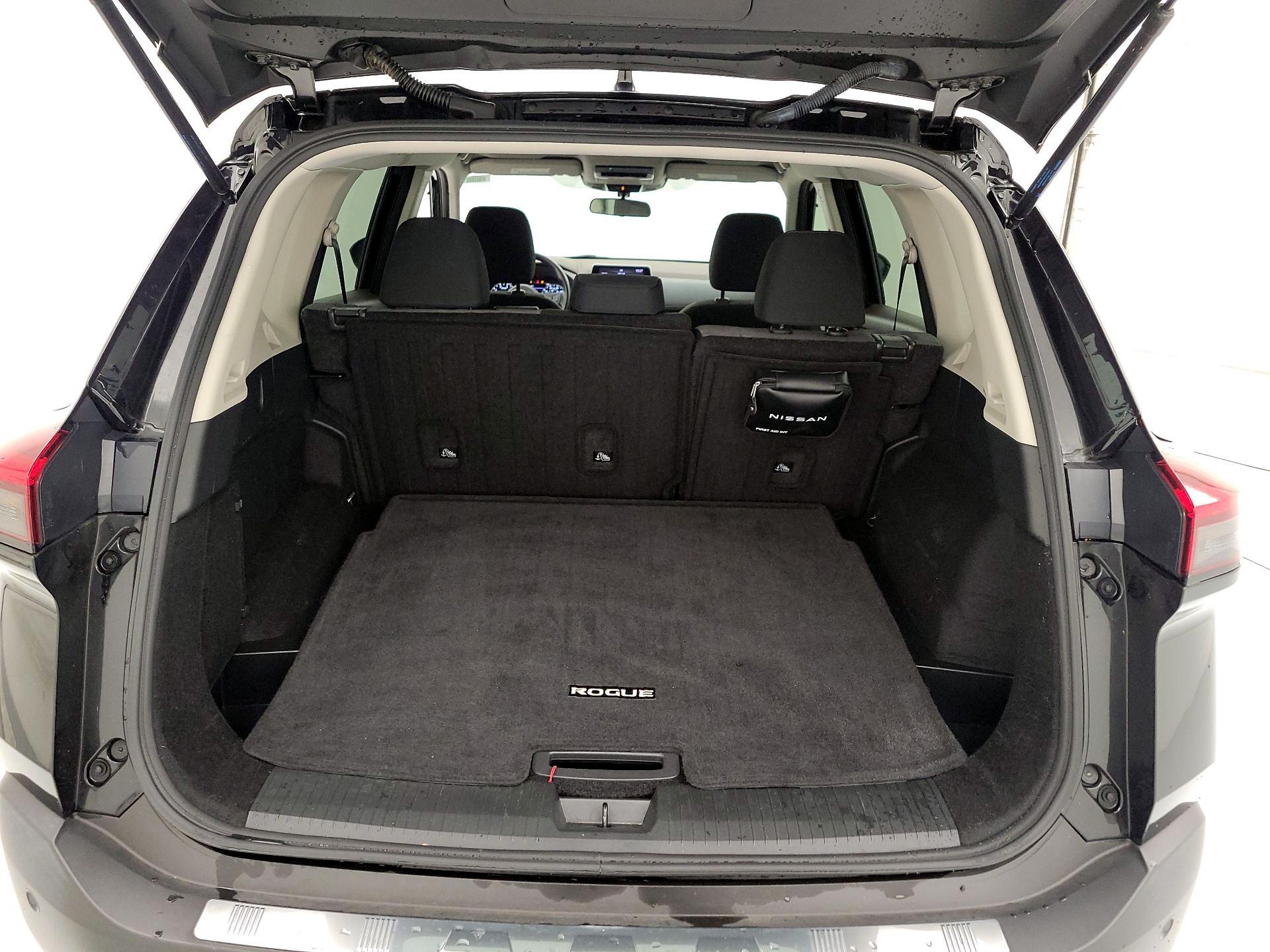 Thumbnail: 2023 Nissan Rogue - 16