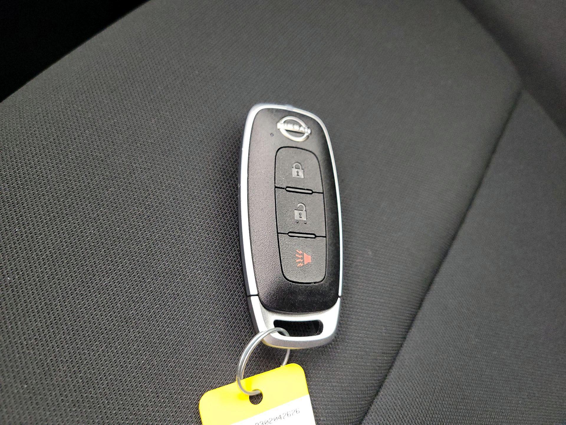 Thumbnail: 2023 Nissan Rogue - 18