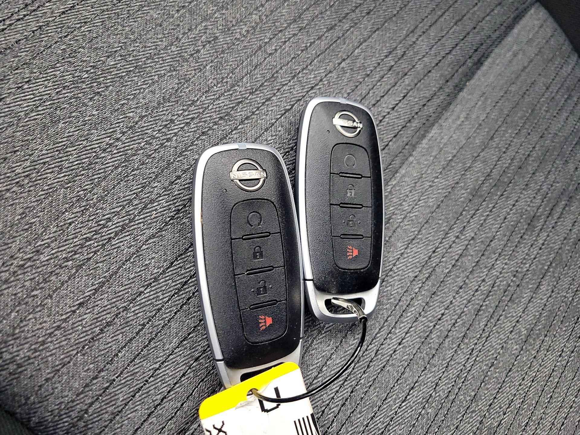 Thumbnail: 2023 Nissan Rogue - 18