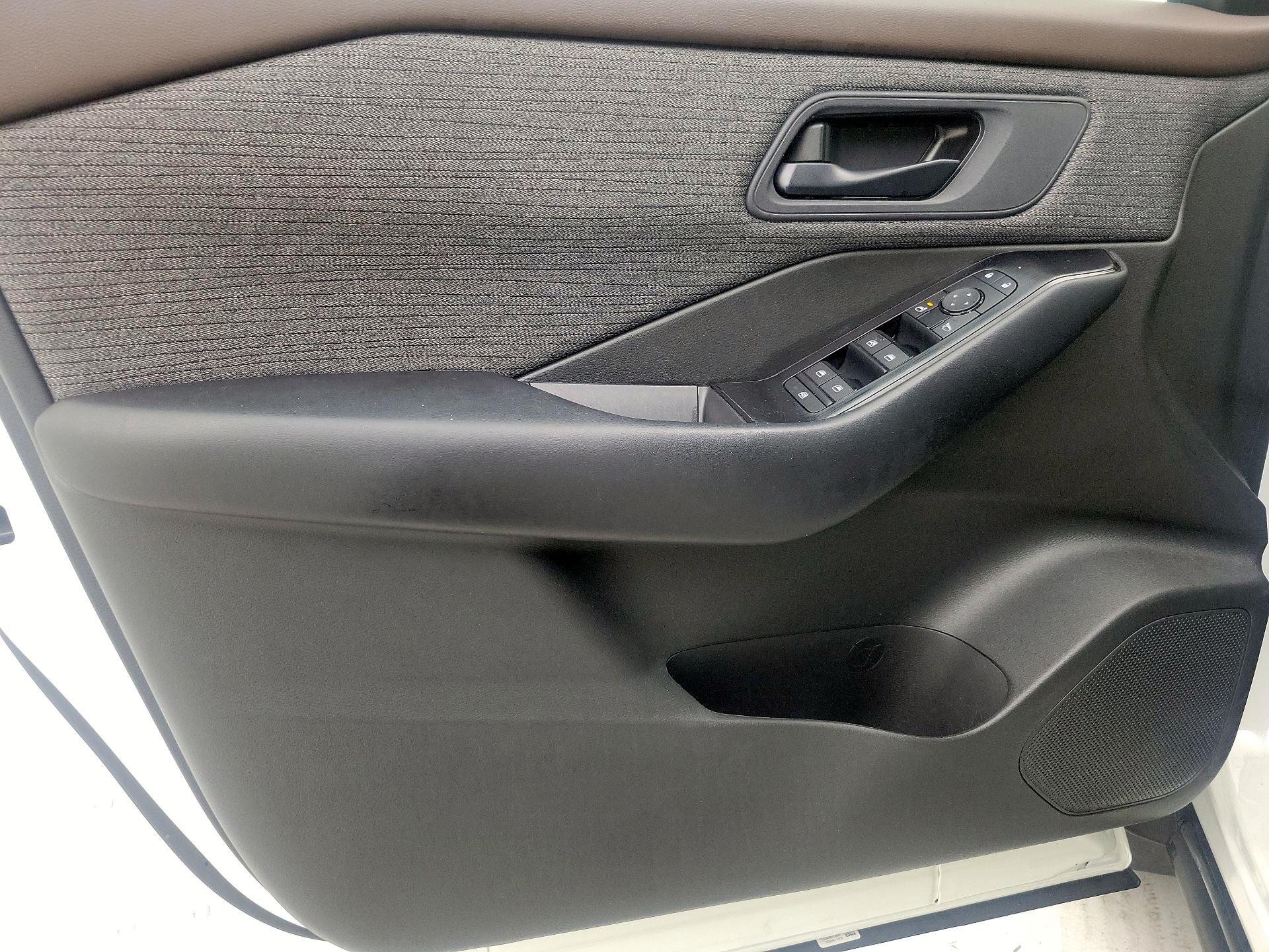 Thumbnail: 2023 Nissan Rogue - 12