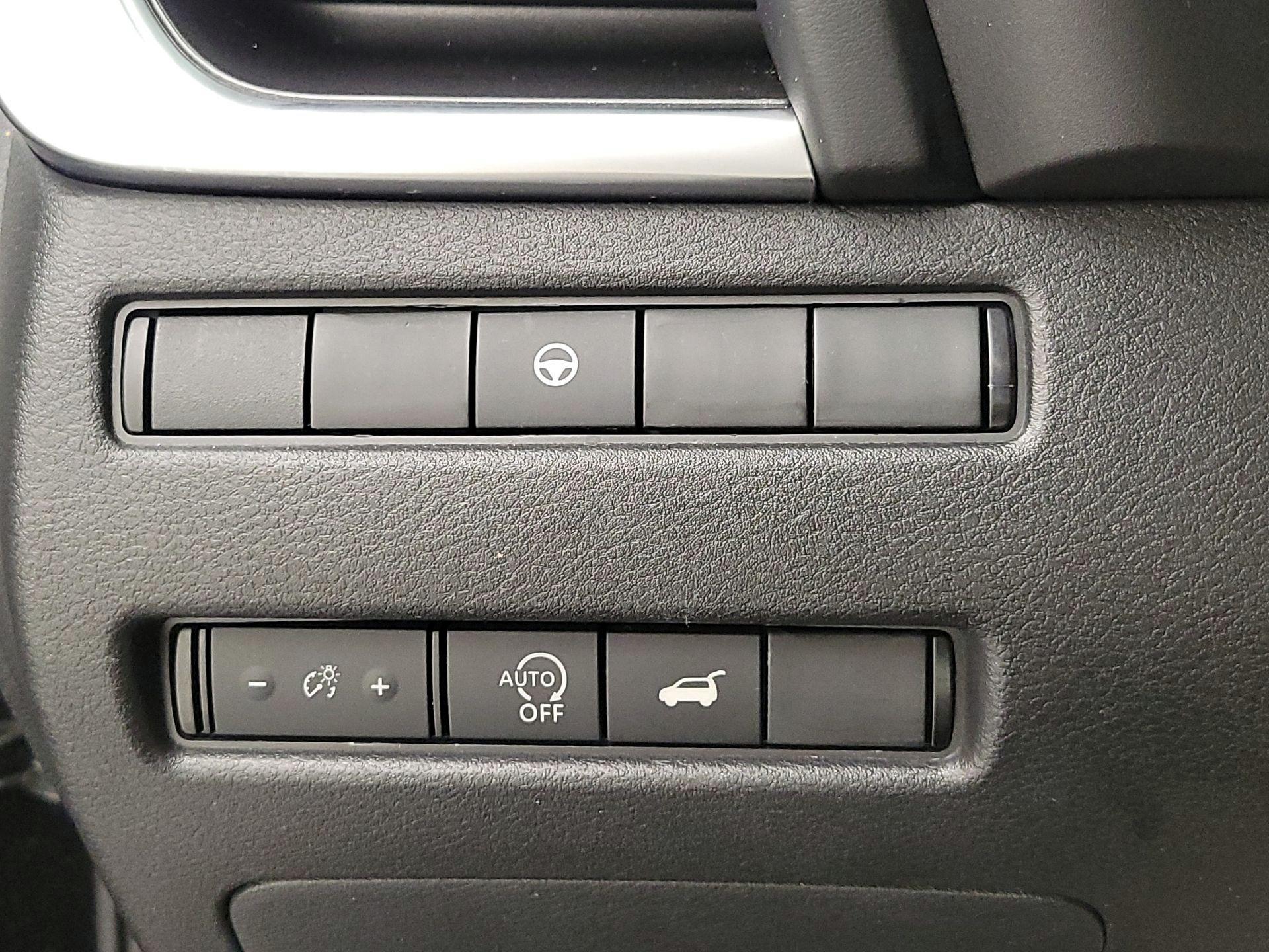 Thumbnail: 2023 Nissan Rogue - 13