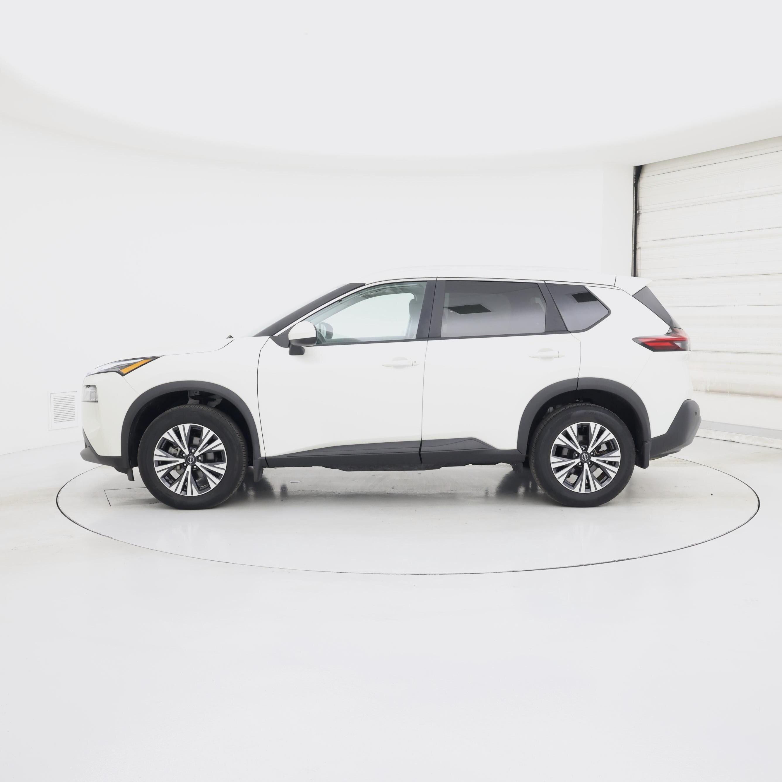 Thumbnail: 2023 Nissan Rogue - 3