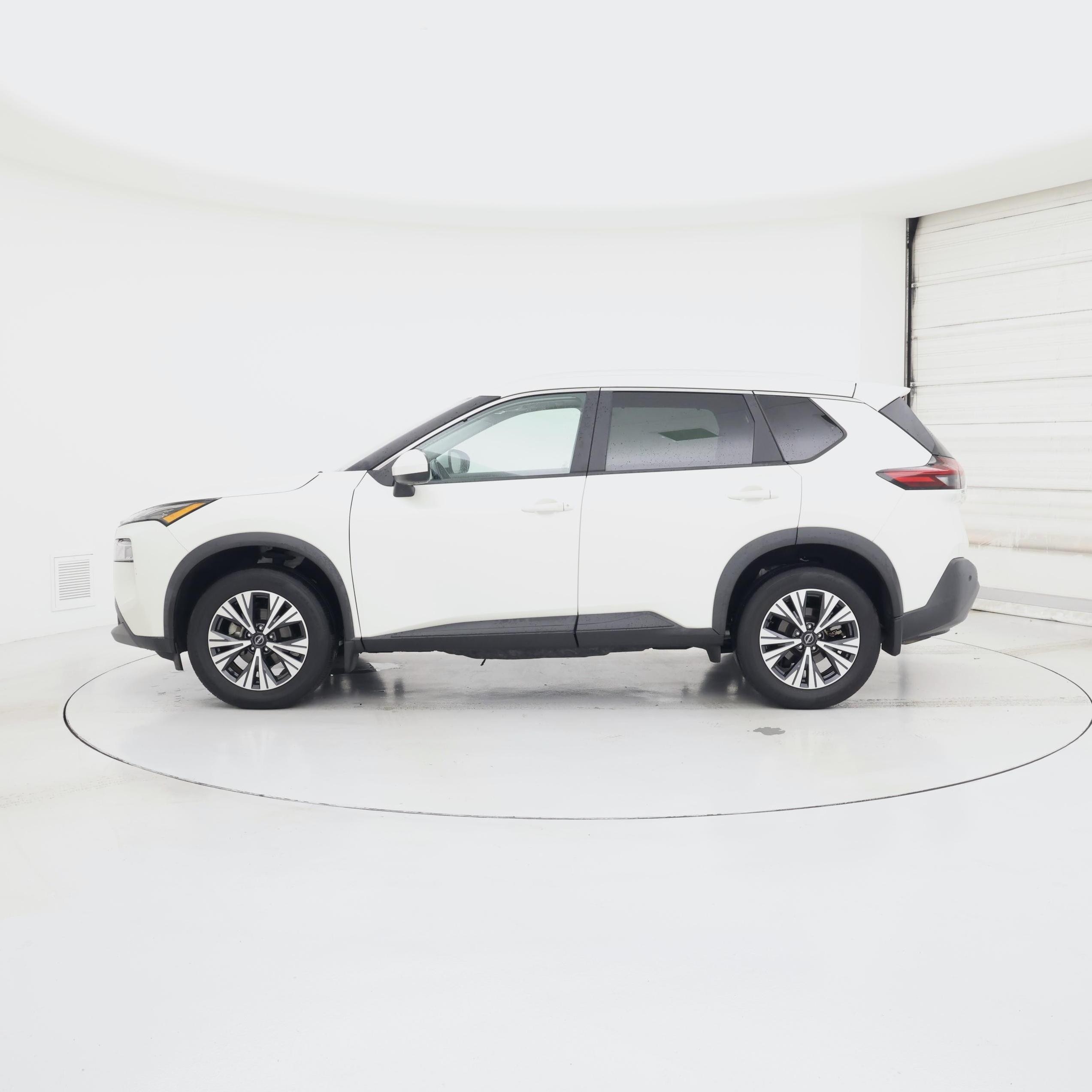 Thumbnail: 2023 Nissan Rogue - 3