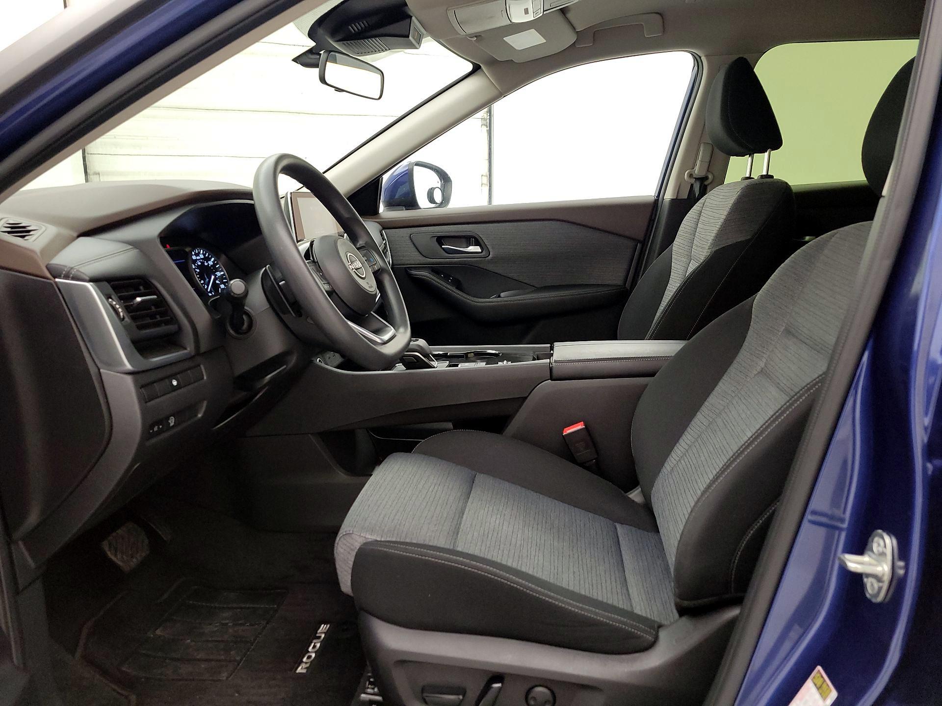 Thumbnail: 2023 Nissan Rogue - 11