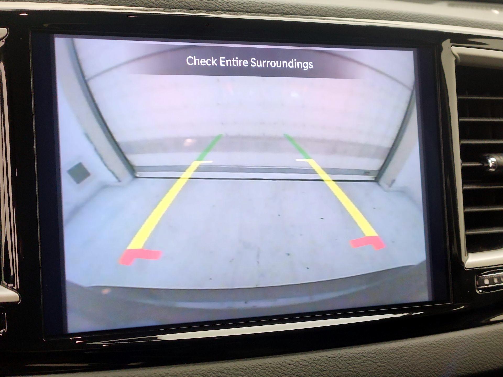 Thumbnail: 2023 Chrysler Pacifica - 14