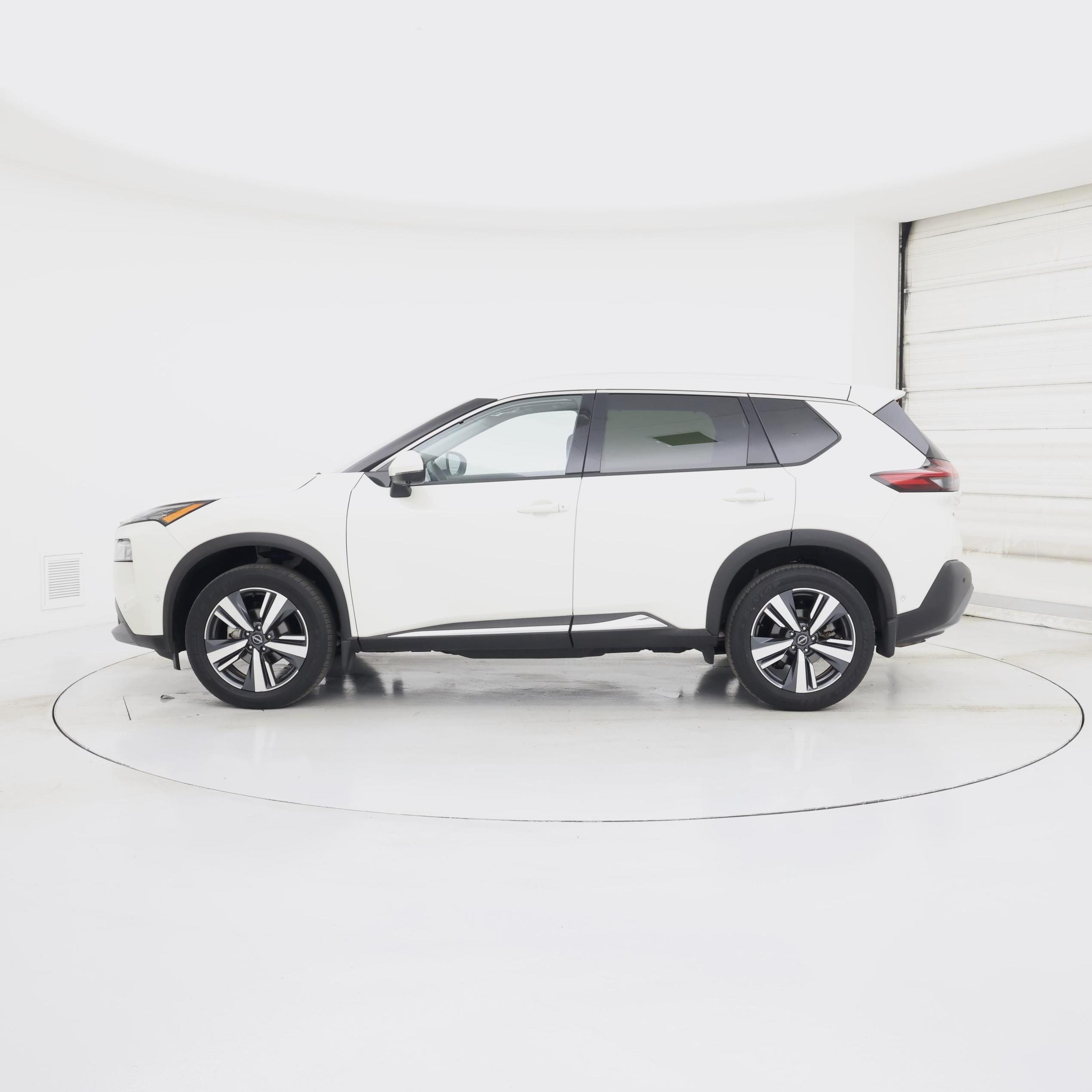 Thumbnail: 2023 Nissan Rogue - 3