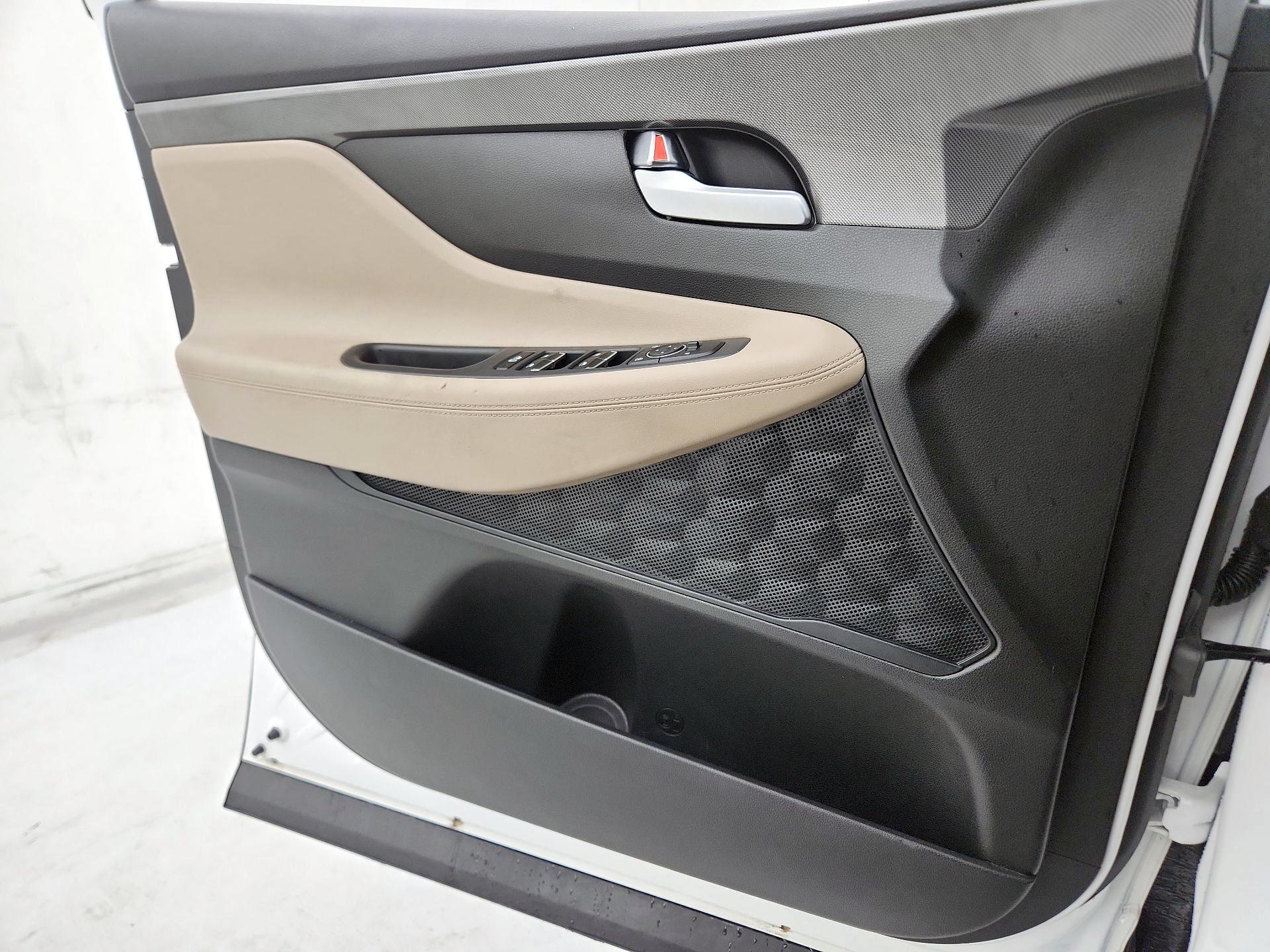 Thumbnail: 2023 Hyundai Santa Fe - 12