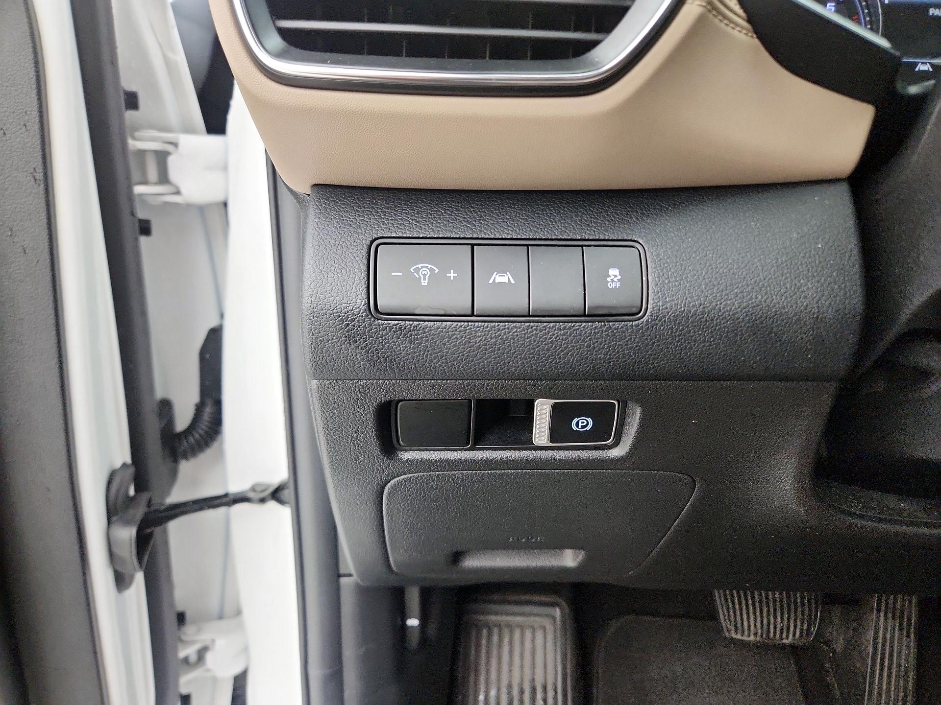 Thumbnail: 2023 Hyundai Santa Fe - 13