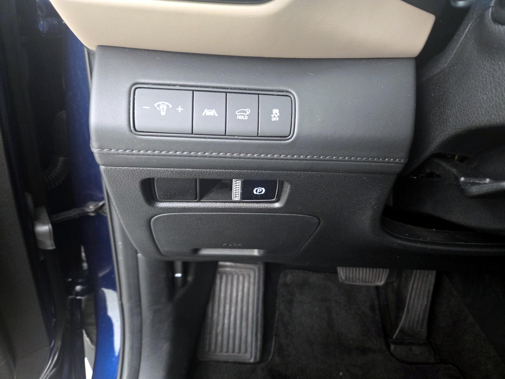 Thumbnail: 2023 Hyundai Santa Fe - 13