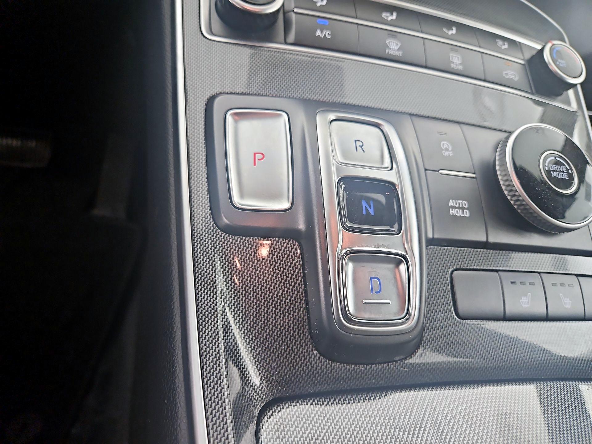 Thumbnail: 2022 Hyundai Santa Fe - 17