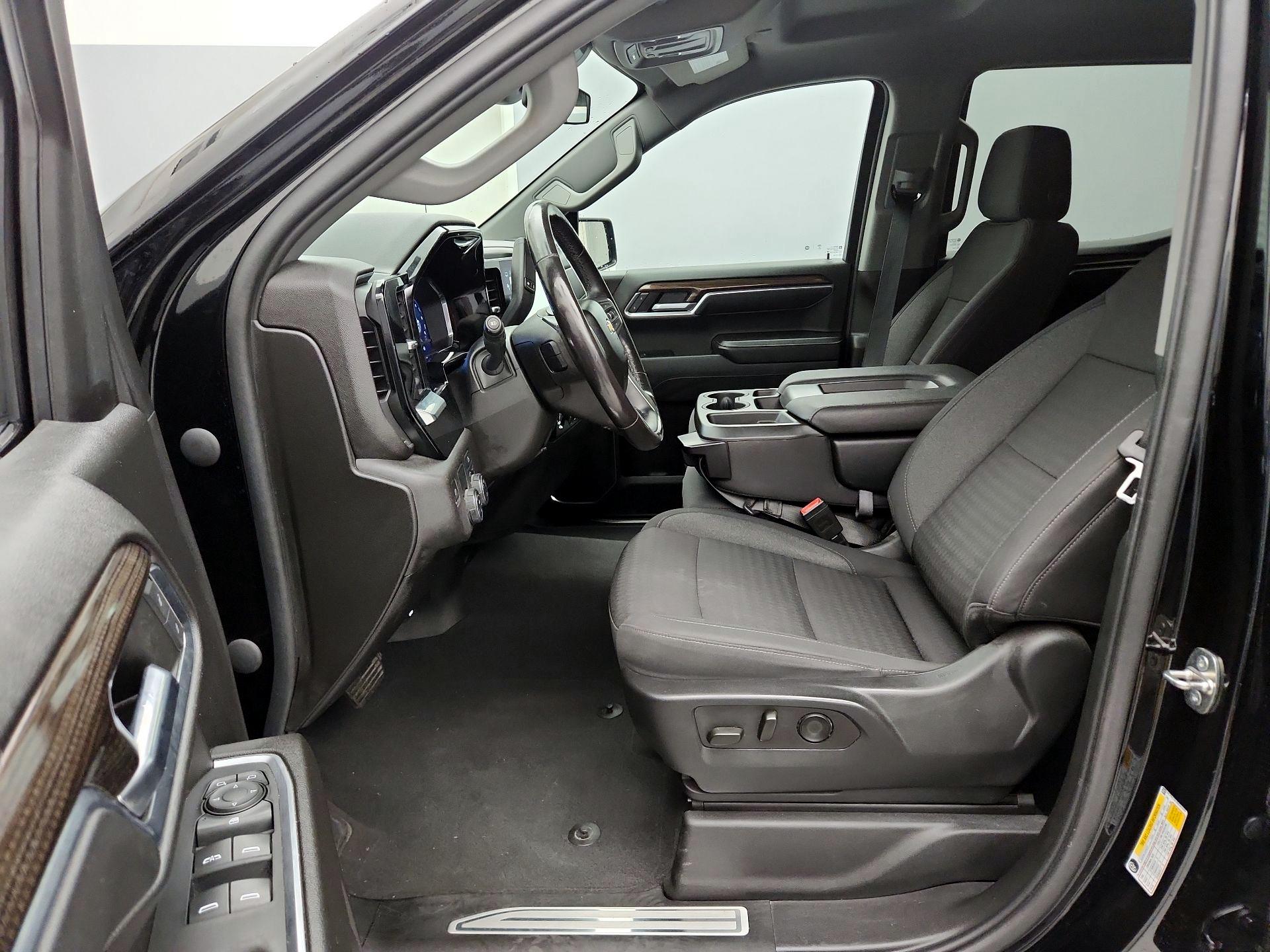 Thumbnail: 2022 Chevrolet Silverado 1500 - 11